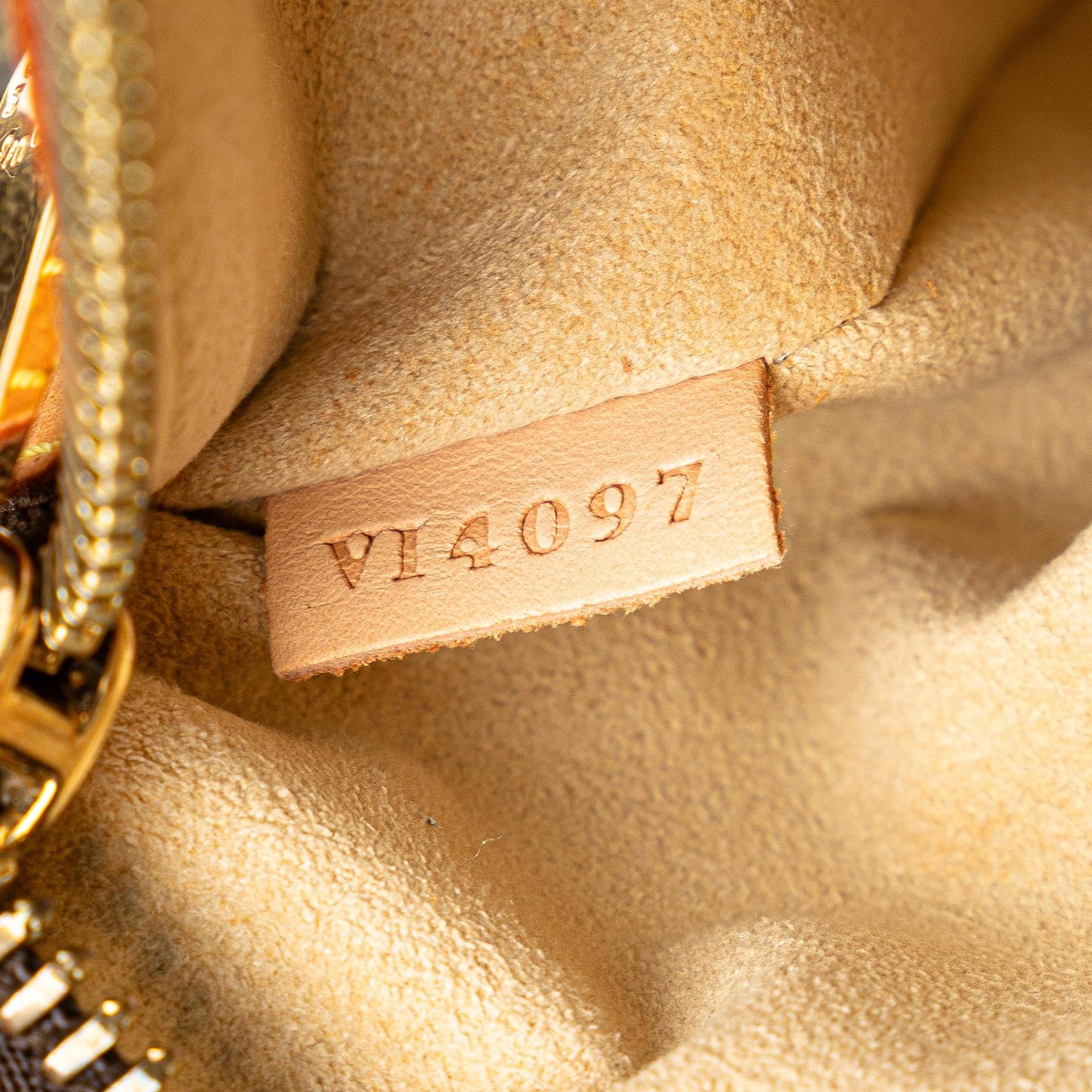 Louis Vuitton Monogram Hudson GM (SHG-7oOF3v)