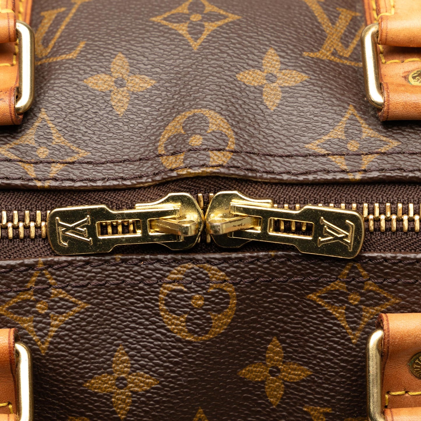 Louis Vuitton Monogram Keepall 45 (SHG-m4GMaL)