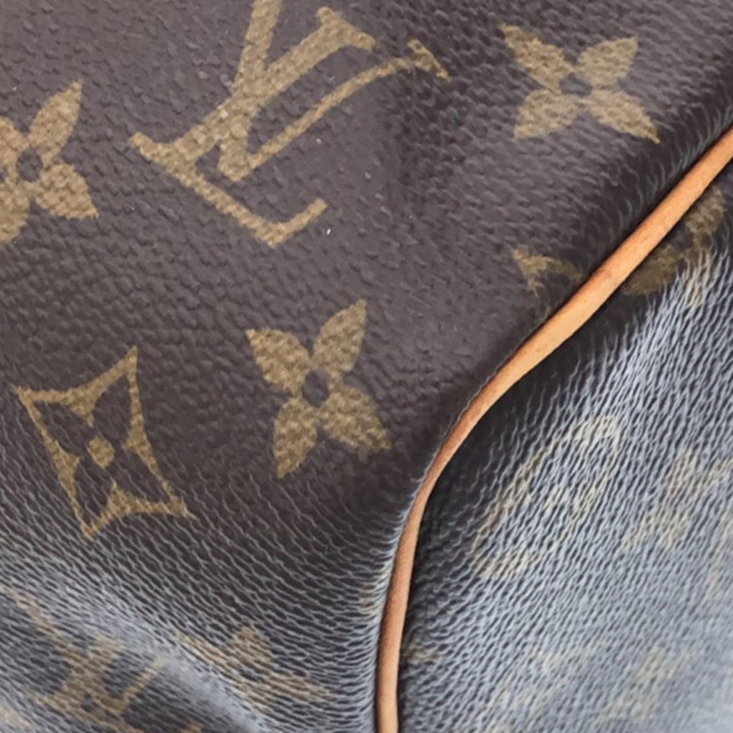Louis Vuitton Monogram Keepall 45 (SHG-FheCHi)