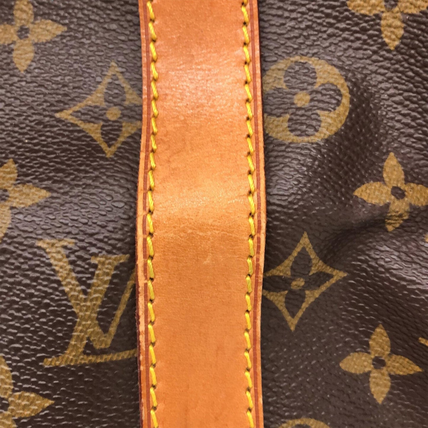 Louis Vuitton Monogram Keepall 45 (SHG-FheCHi)