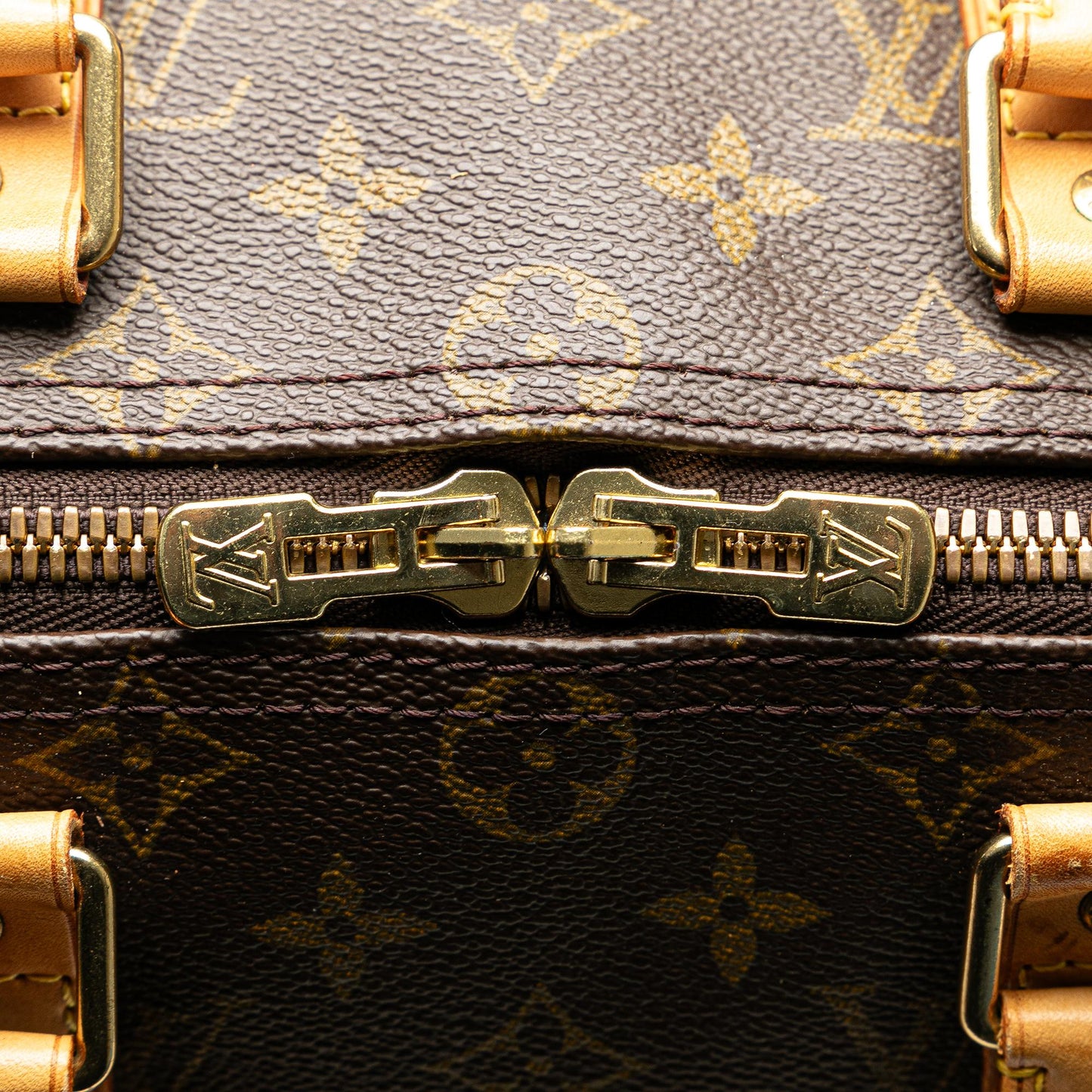 Louis Vuitton Monogram Keepall 45 (SHG-BIvubx)