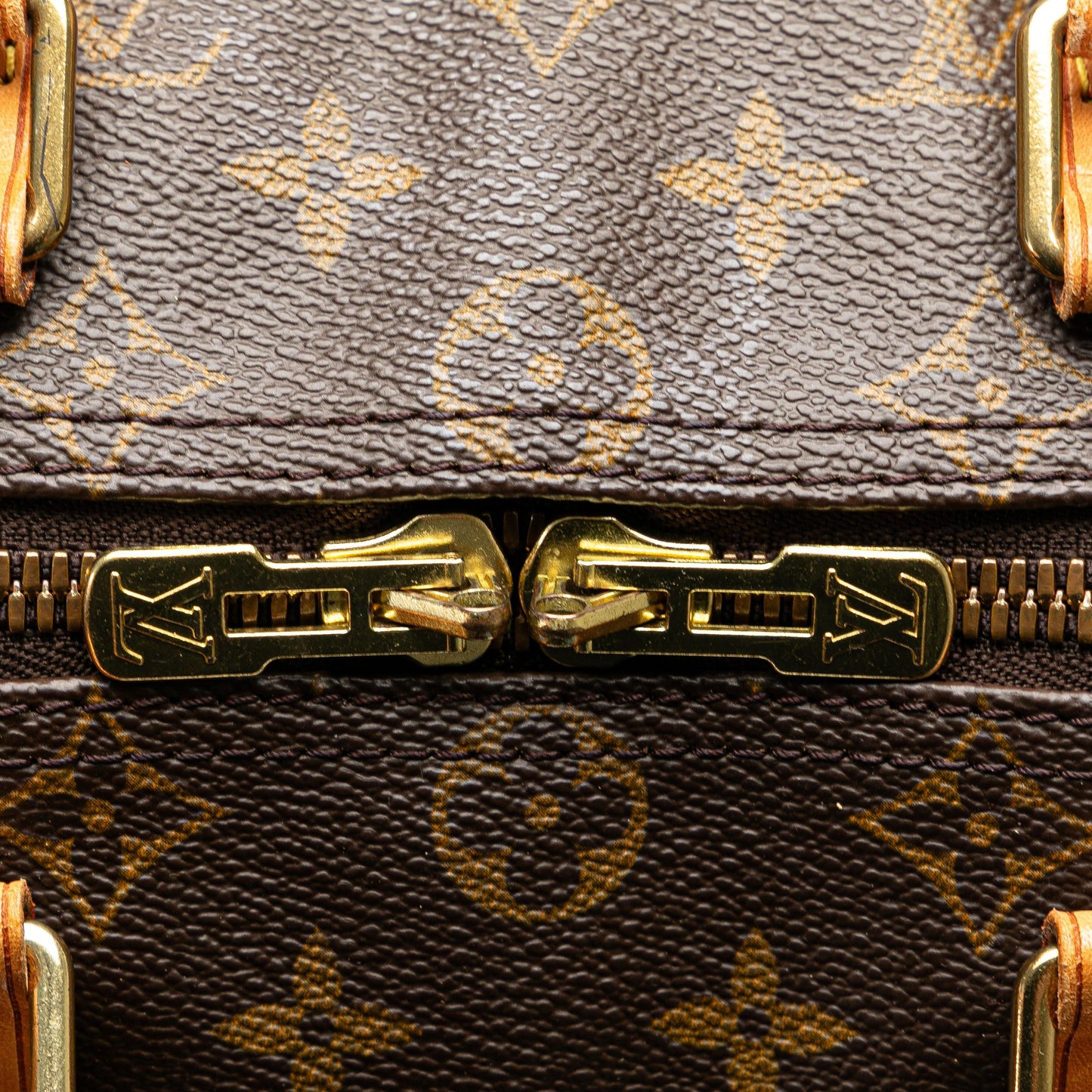 Louis Vuitton Monogram Keepall 45 (SHG-zKqtvc)