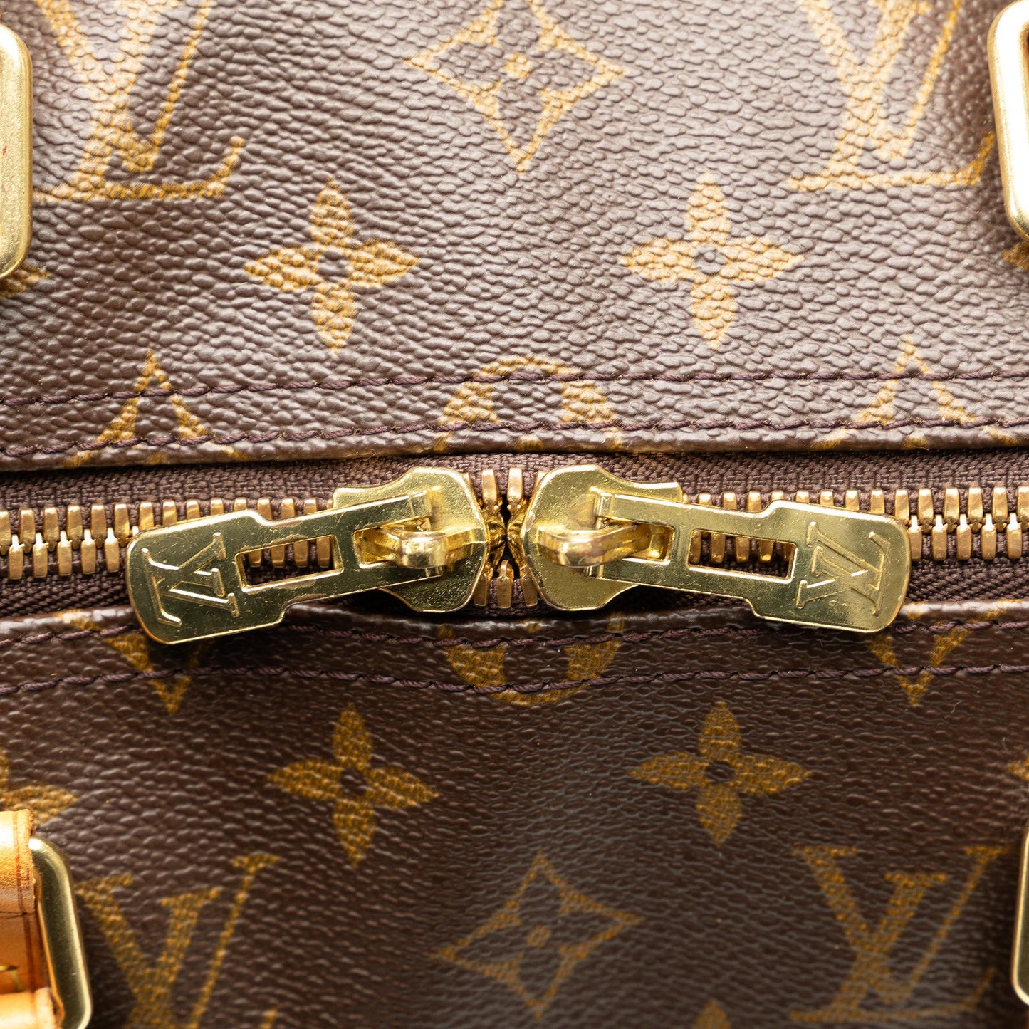 Louis Vuitton Monogram Keepall 50 (SHG-lwlXev)