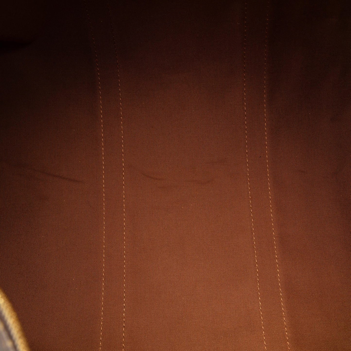 Louis Vuitton Monogram Keepall 50 (SHG-LPqkiM)