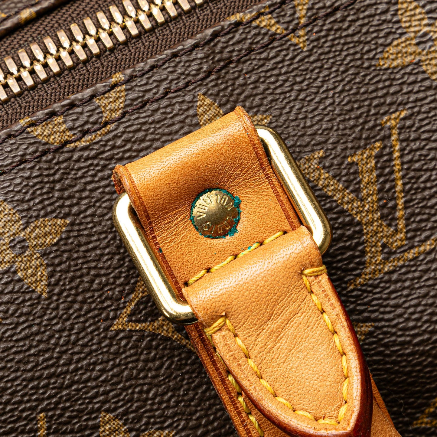 Louis Vuitton Monogram Keepall 50 (SHG-qkMb09)