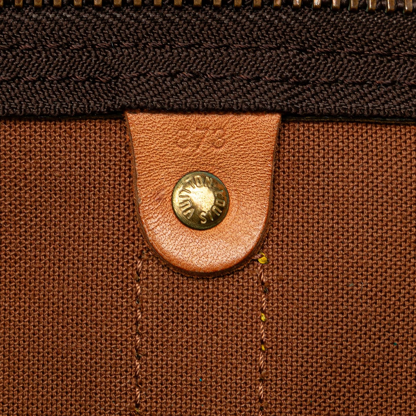 Louis Vuitton Monogram Keepall 50 (SHG-V9v7xK)