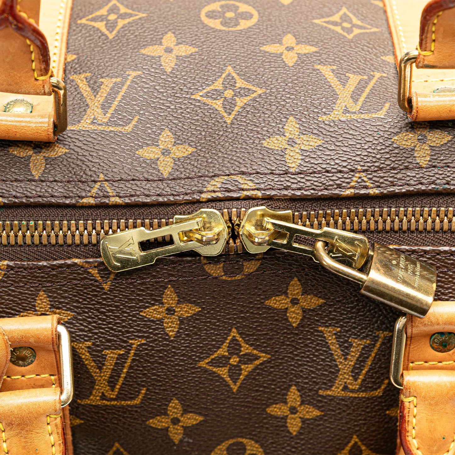 Louis Vuitton Monogram Keepall 50 (SHG-6lXVSf)
