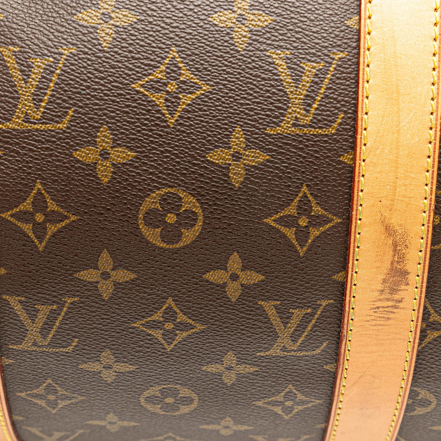 Louis Vuitton Monogram Keepall 50 (SHG-cTkAcL)