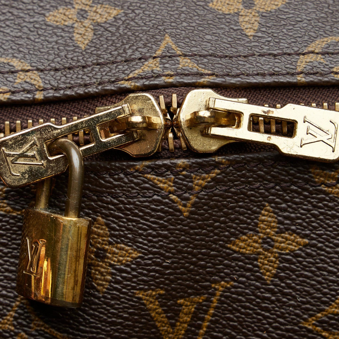 Louis Vuitton Monogram Keepall 55 (SHG-xqSr3t)
