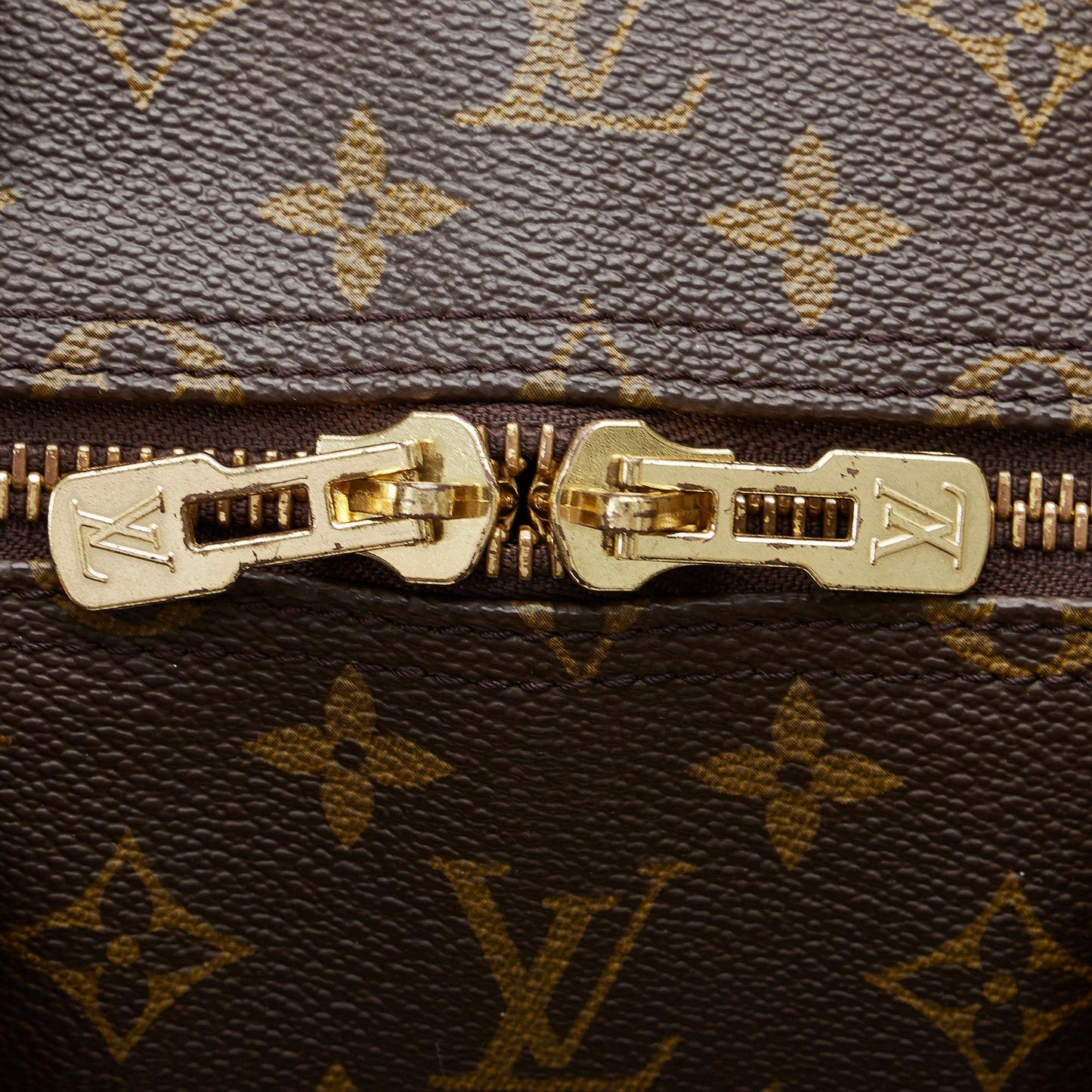 Louis Vuitton Monogram Keepall 55 (SHG-tPT8aS)
