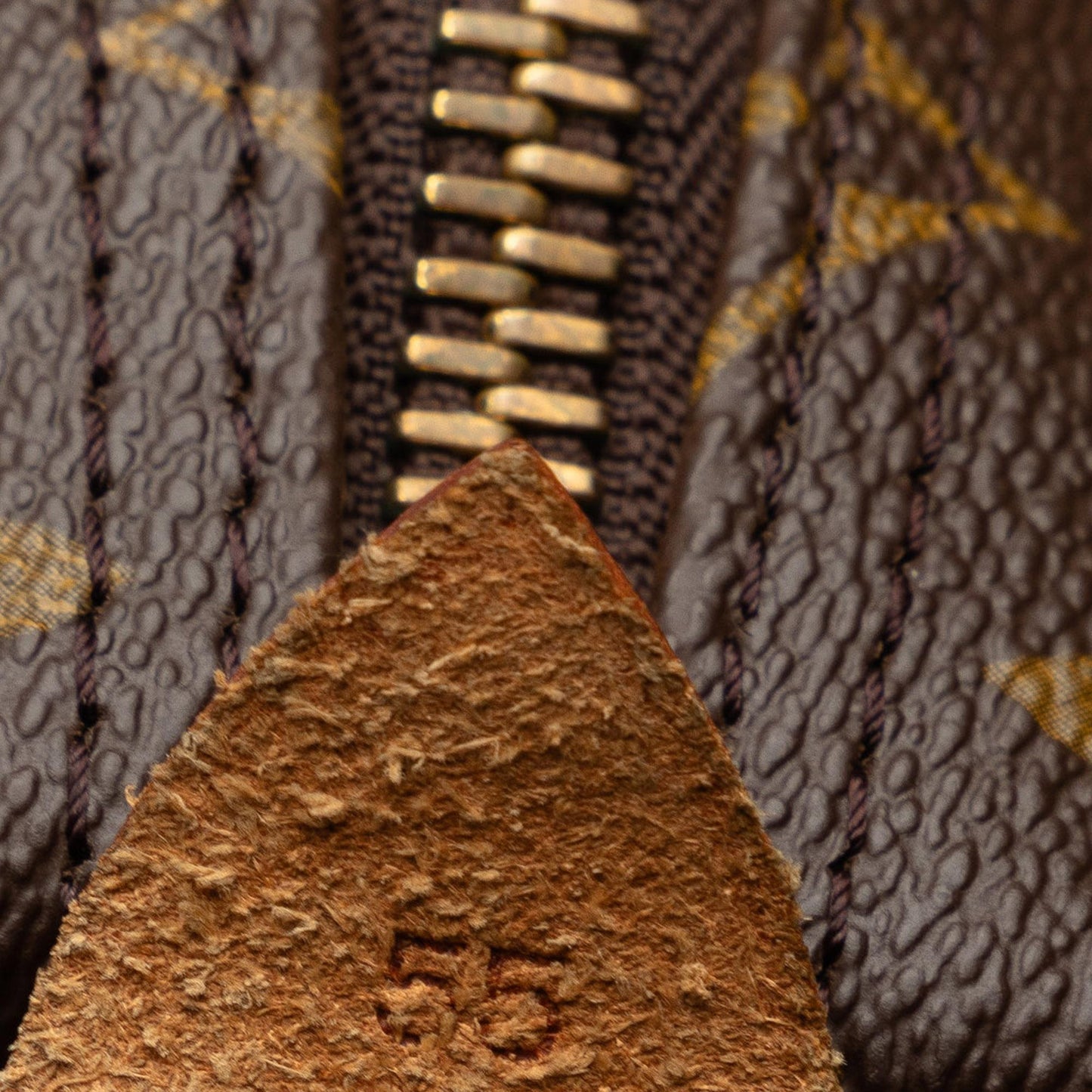 Louis Vuitton Monogram Keepall 55 (SHG-vYWai4)