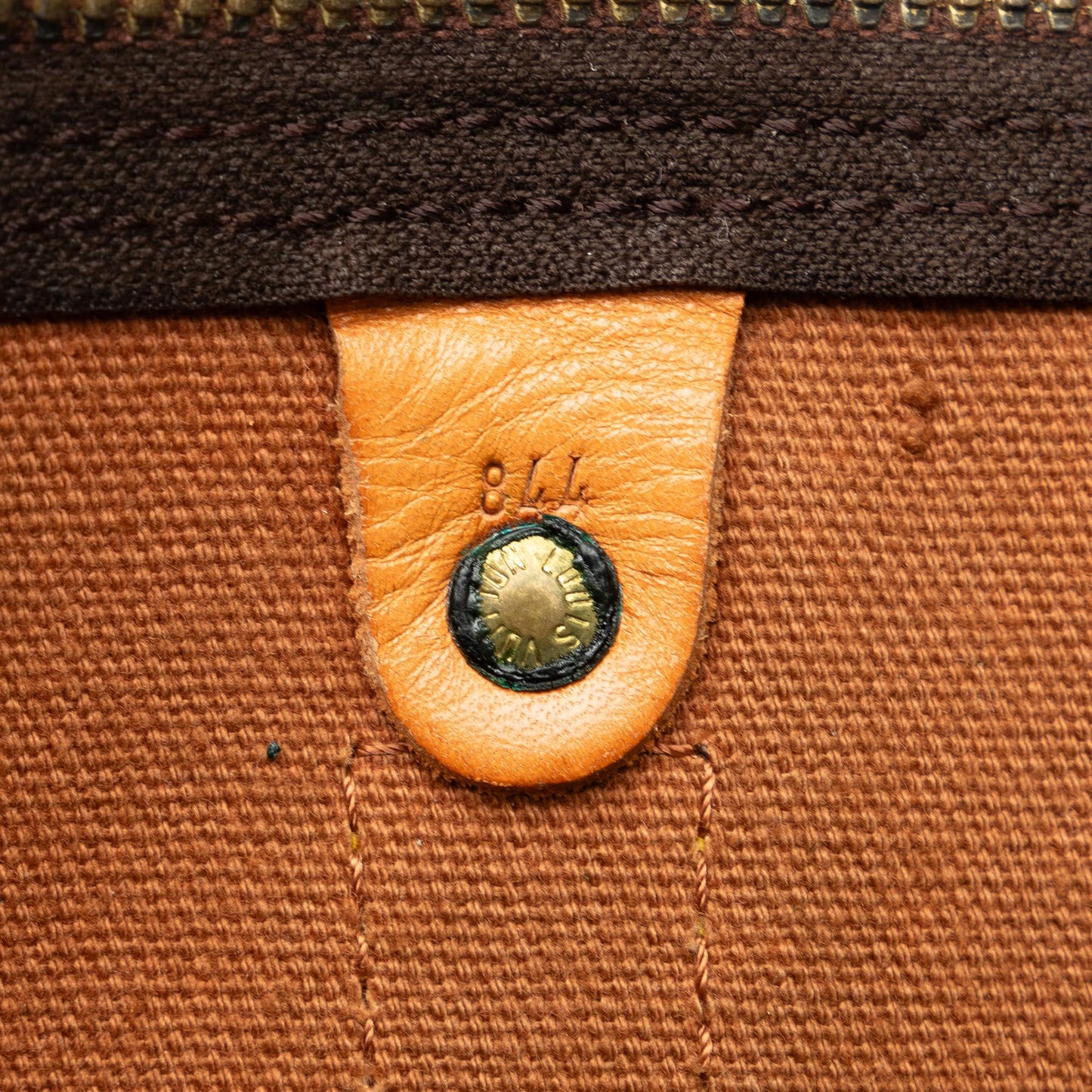 Louis Vuitton Monogram Keepall 55 (SHG-LDMQkq)