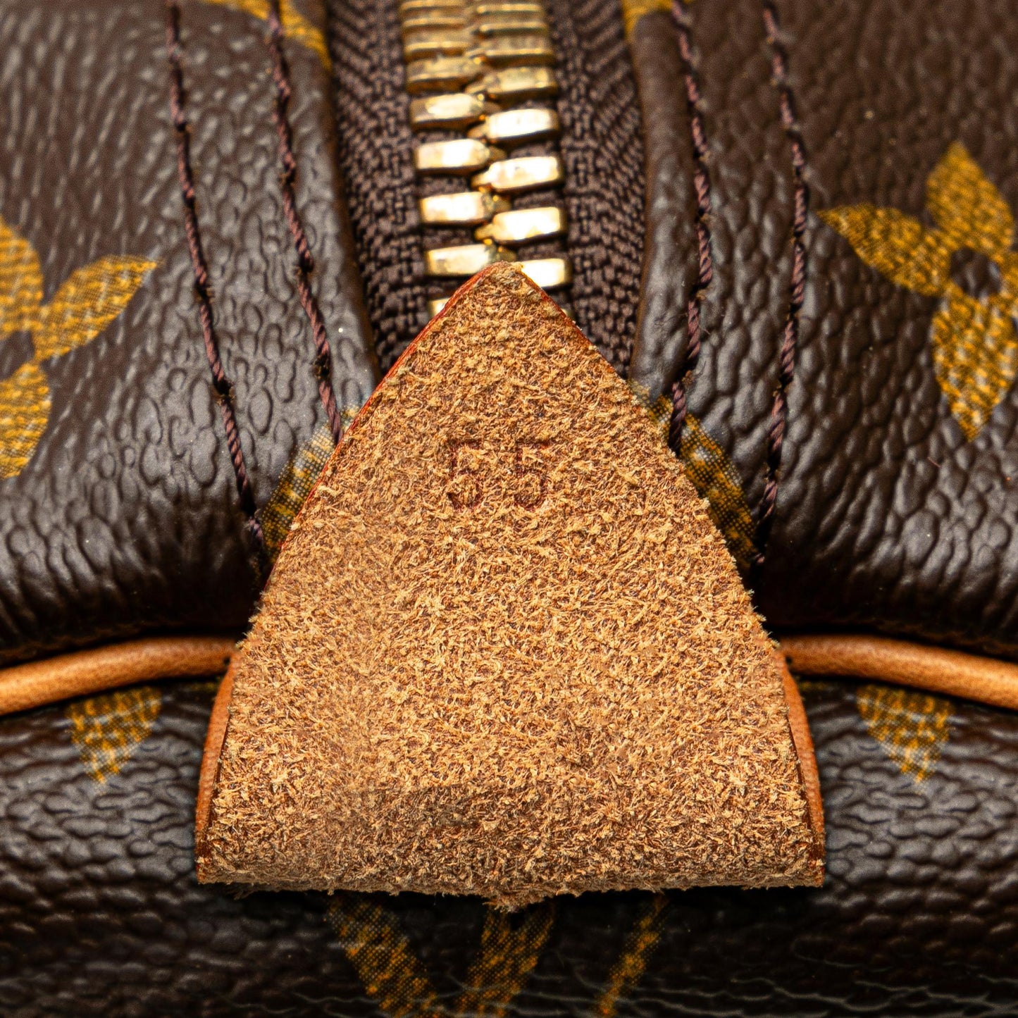 Louis Vuitton Monogram Keepall 55 (SHG-QVVuLC)