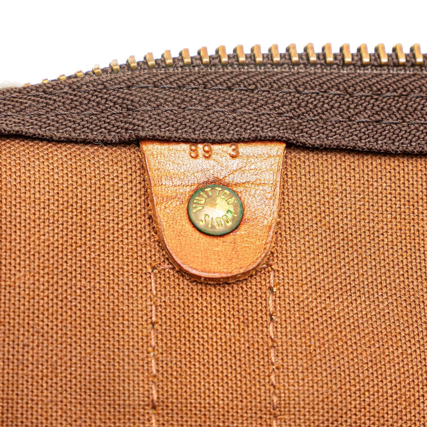 Louis Vuitton Monogram Keepall 55 (SHG-NVRJQB)