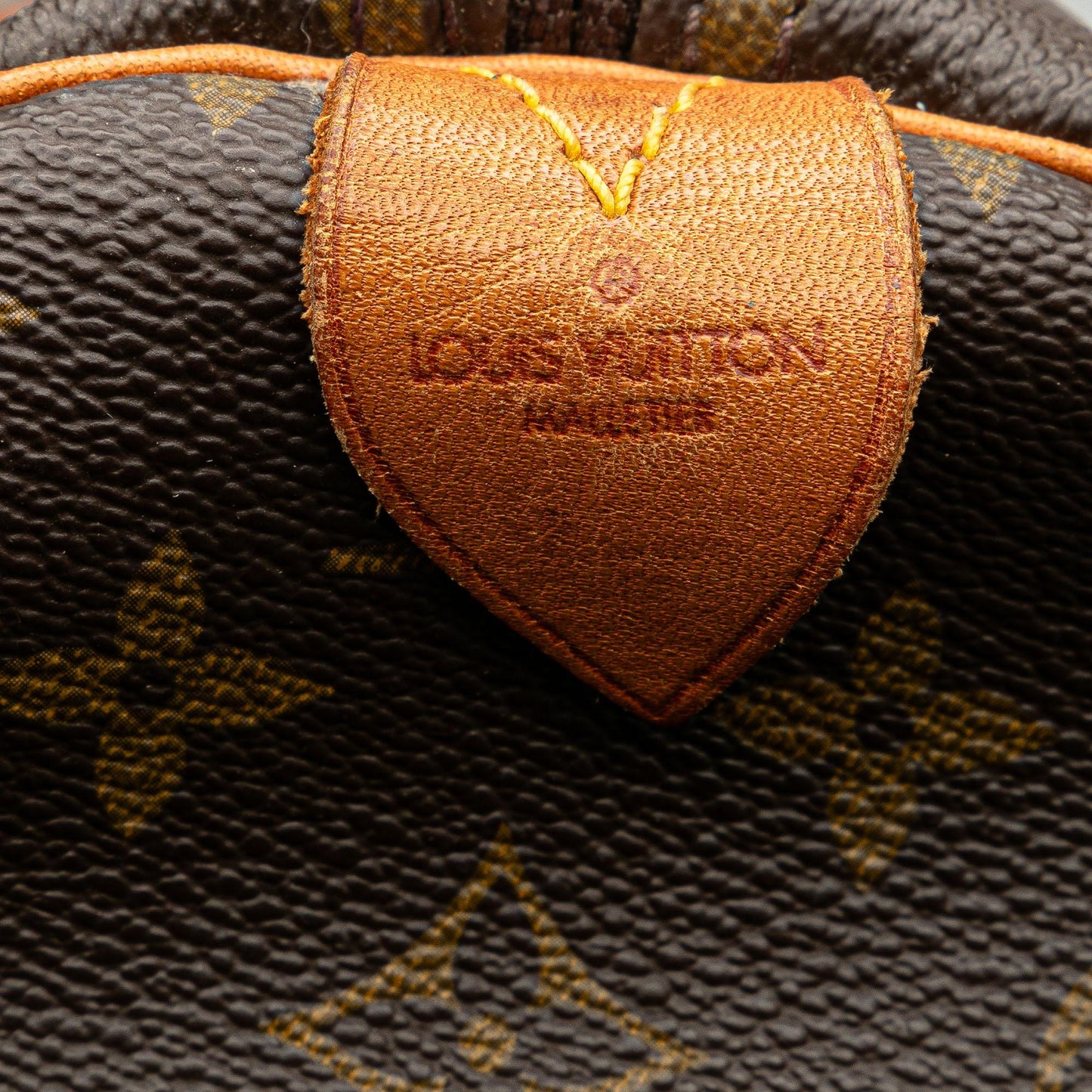 Louis Vuitton Monogram Keepall 55 (SHG-NVRJQB)