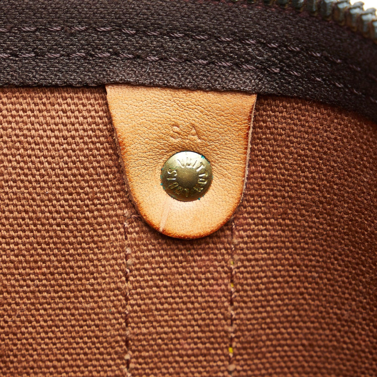 Louis Vuitton Monogram Keepall 60 (SHG-XS3S1z)