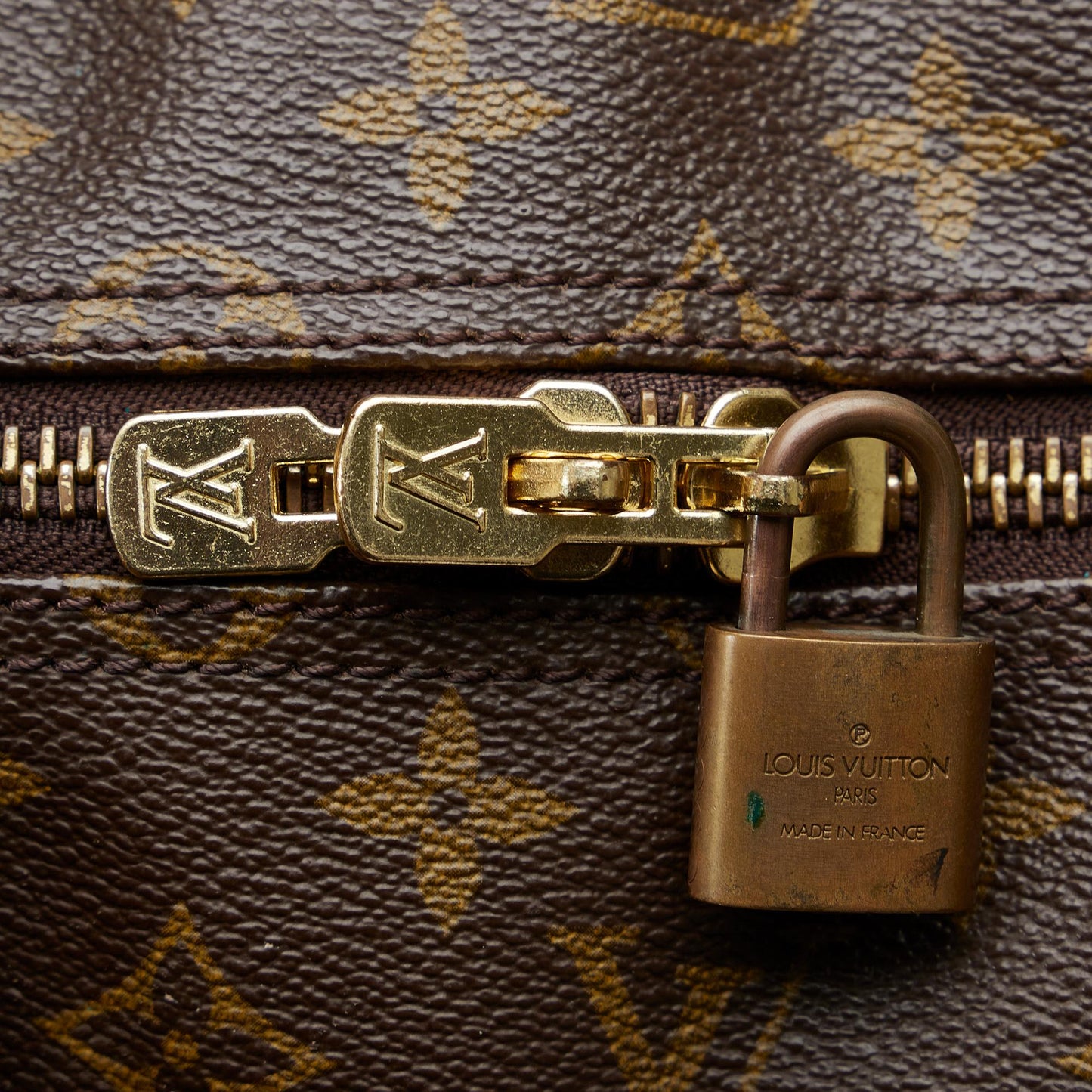 Louis Vuitton Monogram Keepall 60 (SHG-FoofFX)