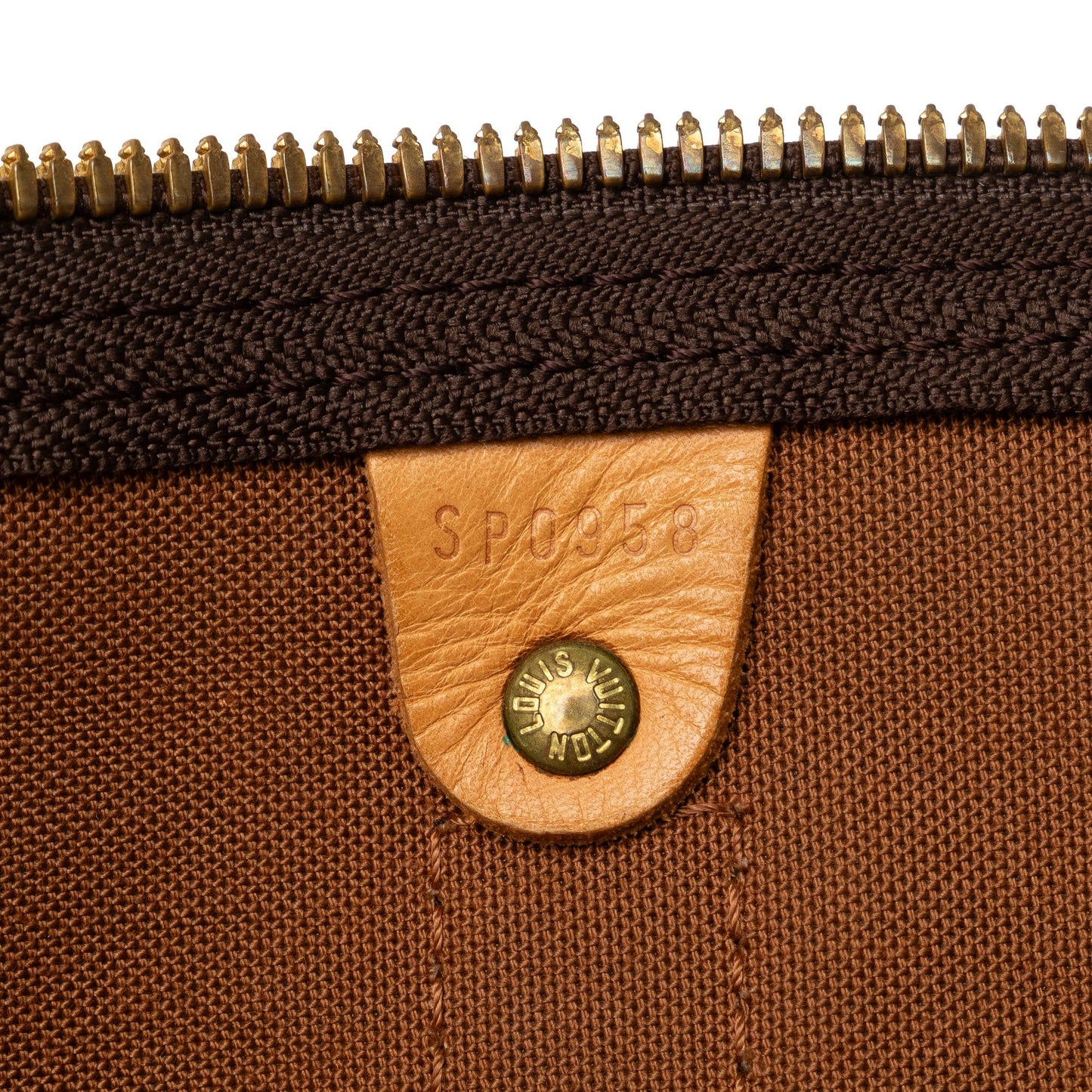 Louis Vuitton Monogram Keepall 60 (SHG-S8ORIt)