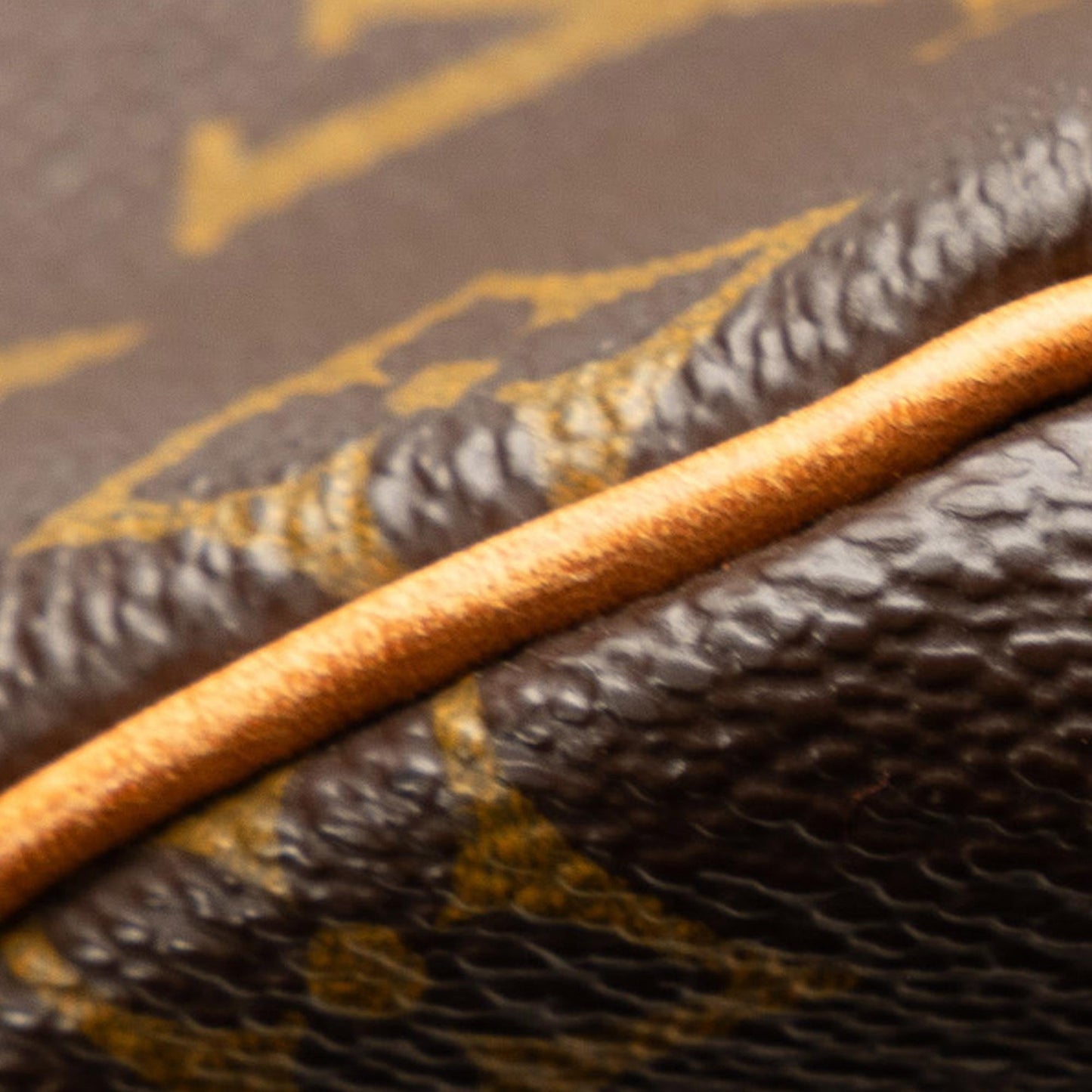 Louis Vuitton Monogram Keepall 60 (SHG-AGJqoZ)