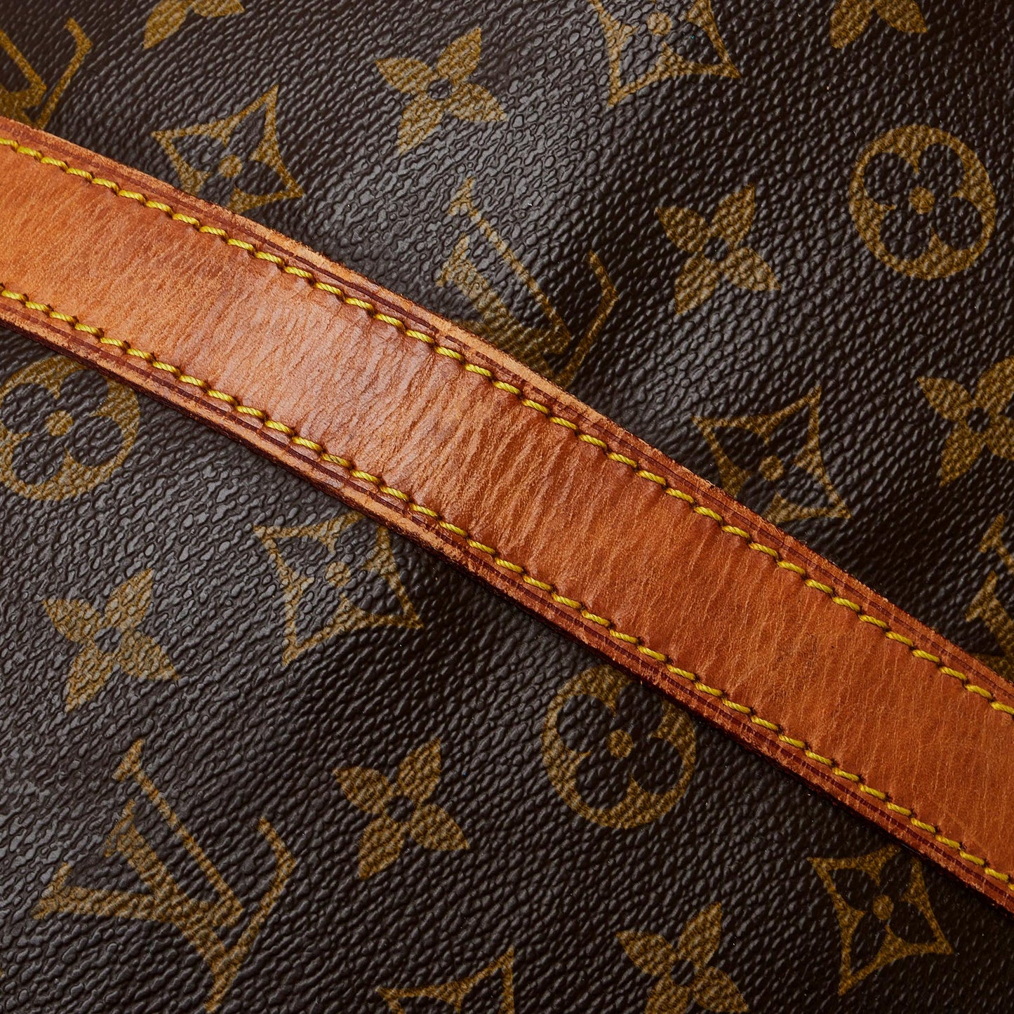 Louis Vuitton Monogram Keepall Bandouliere 45 (SHG-Ffun5j)
