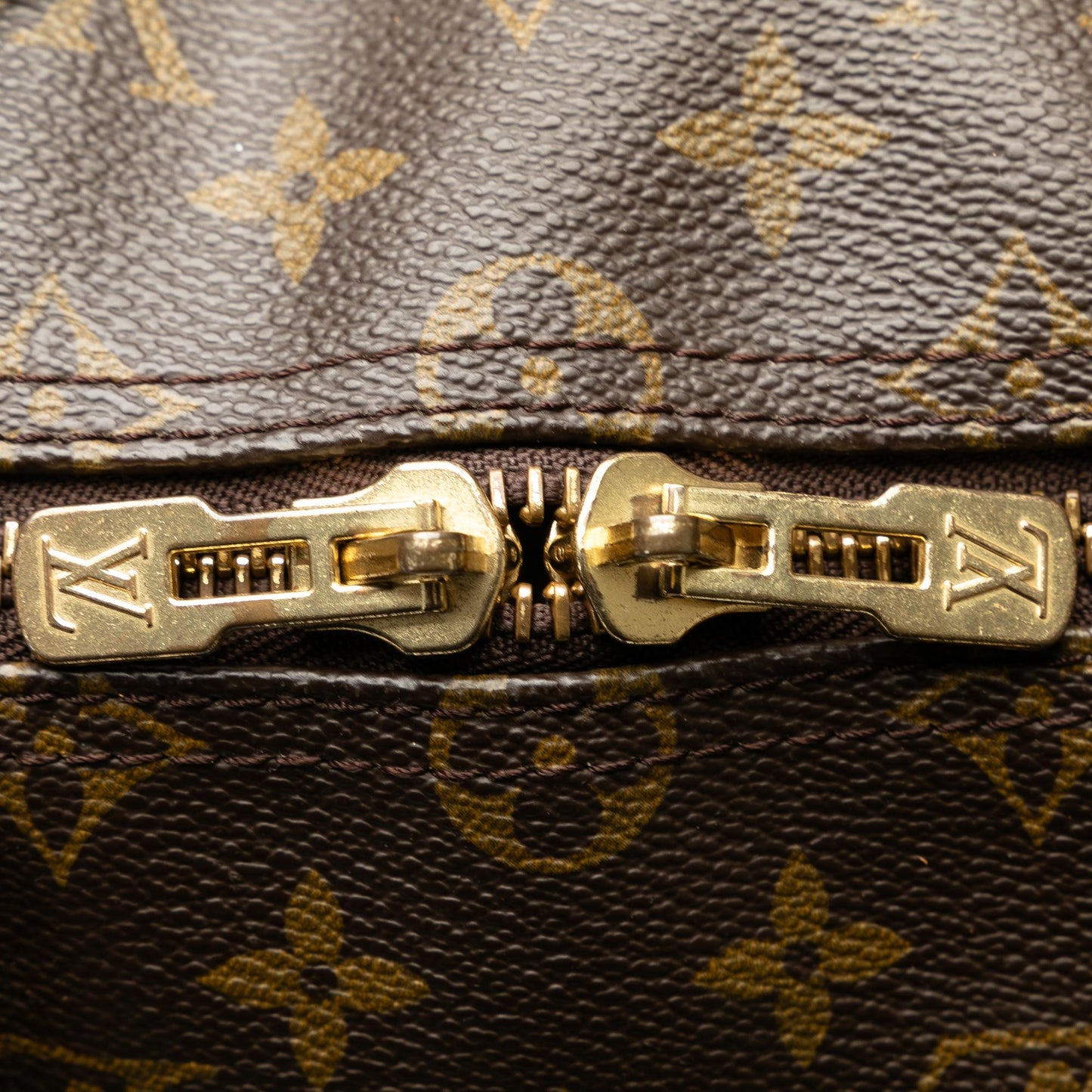 Louis Vuitton Monogram Keepall Bandouliere 50 (SHG-appIPu)