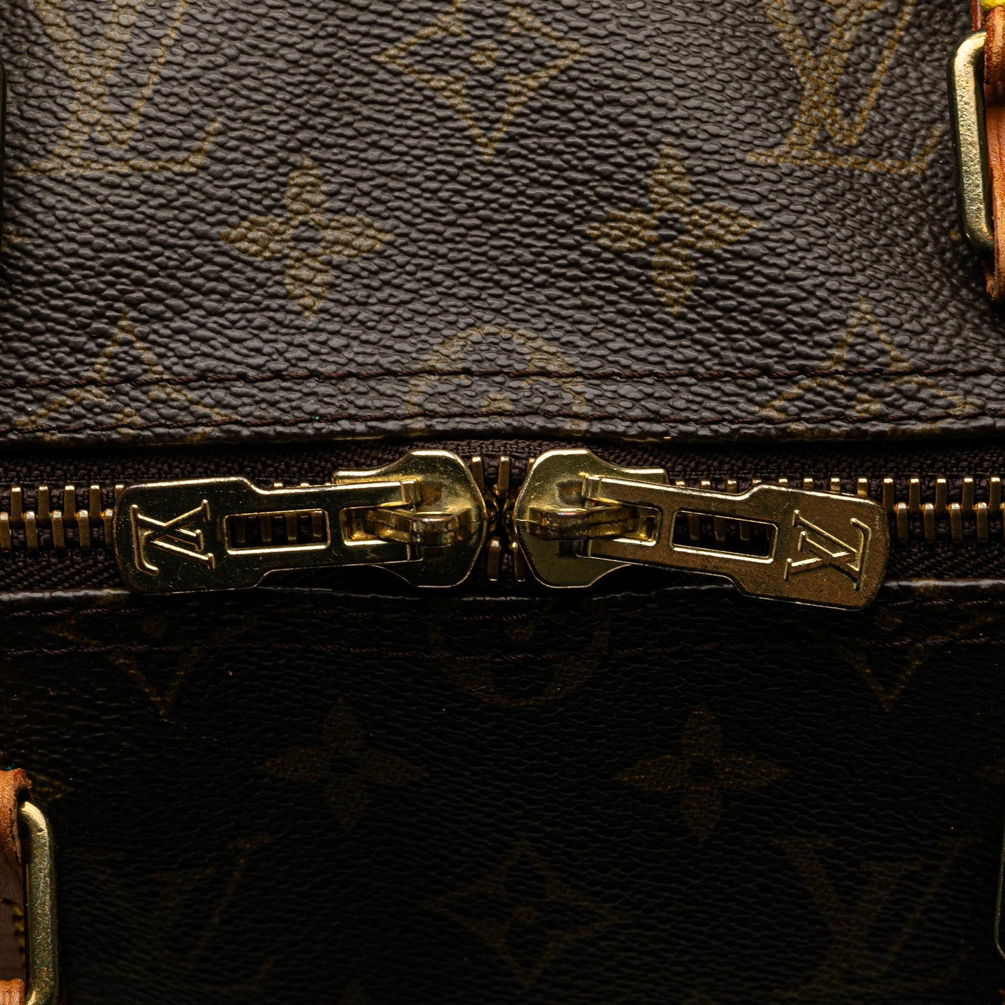Louis Vuitton Monogram Keepall Bandouliere 50 (SHG-Imf0vh)