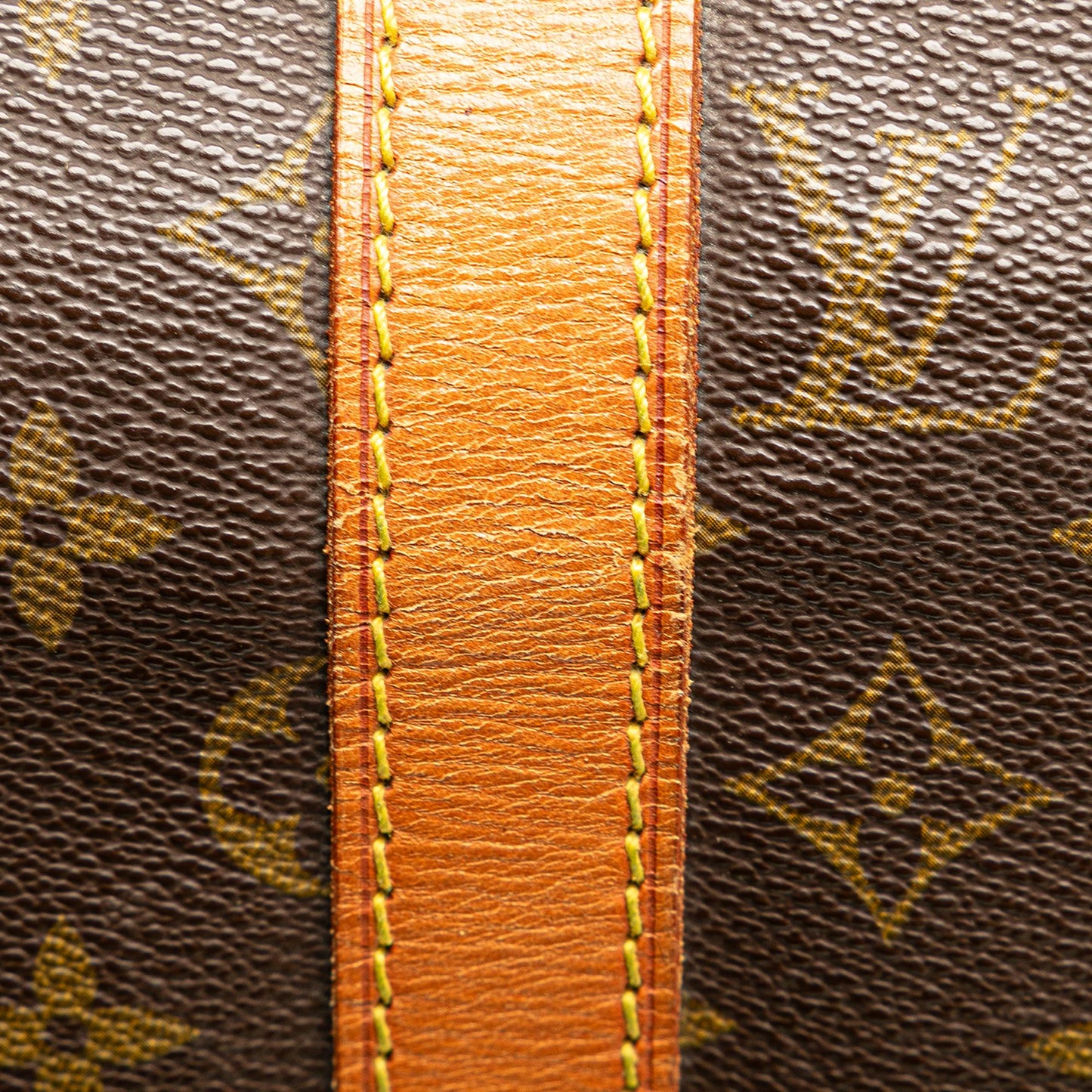 Louis Vuitton Monogram Keepall Bandouliere 50 (SHG-Bge38C)