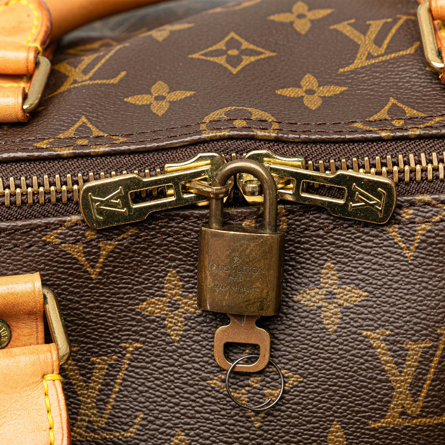 Louis Vuitton Monogram Keepall Bandouliere 50 (SHG-rO0nXt)