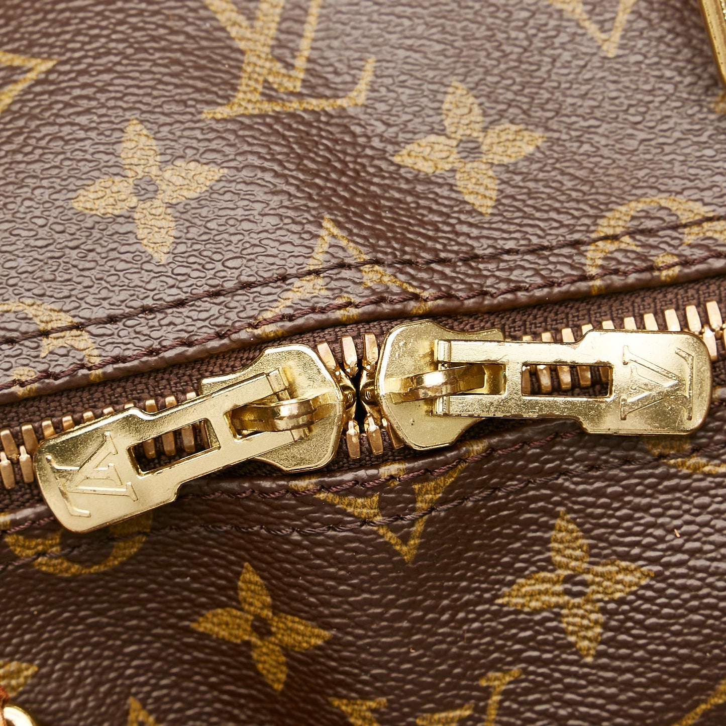 Louis Vuitton Monogram Keepall Bandouliere 55 (SHG-34911)