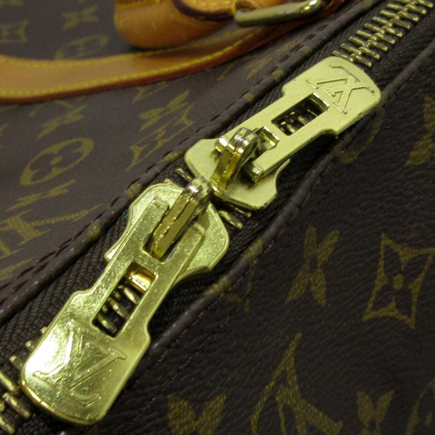 Louis Vuitton Monogram Keepall Bandouliere 55 (SHG-36468)