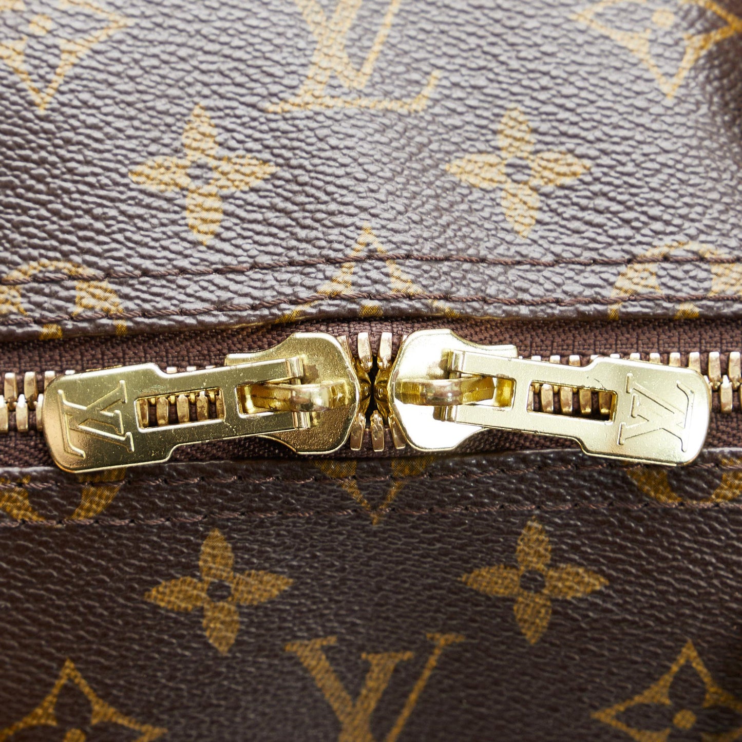 Louis Vuitton Monogram Keepall Bandouliere 55 (SHG-y4mnYh)