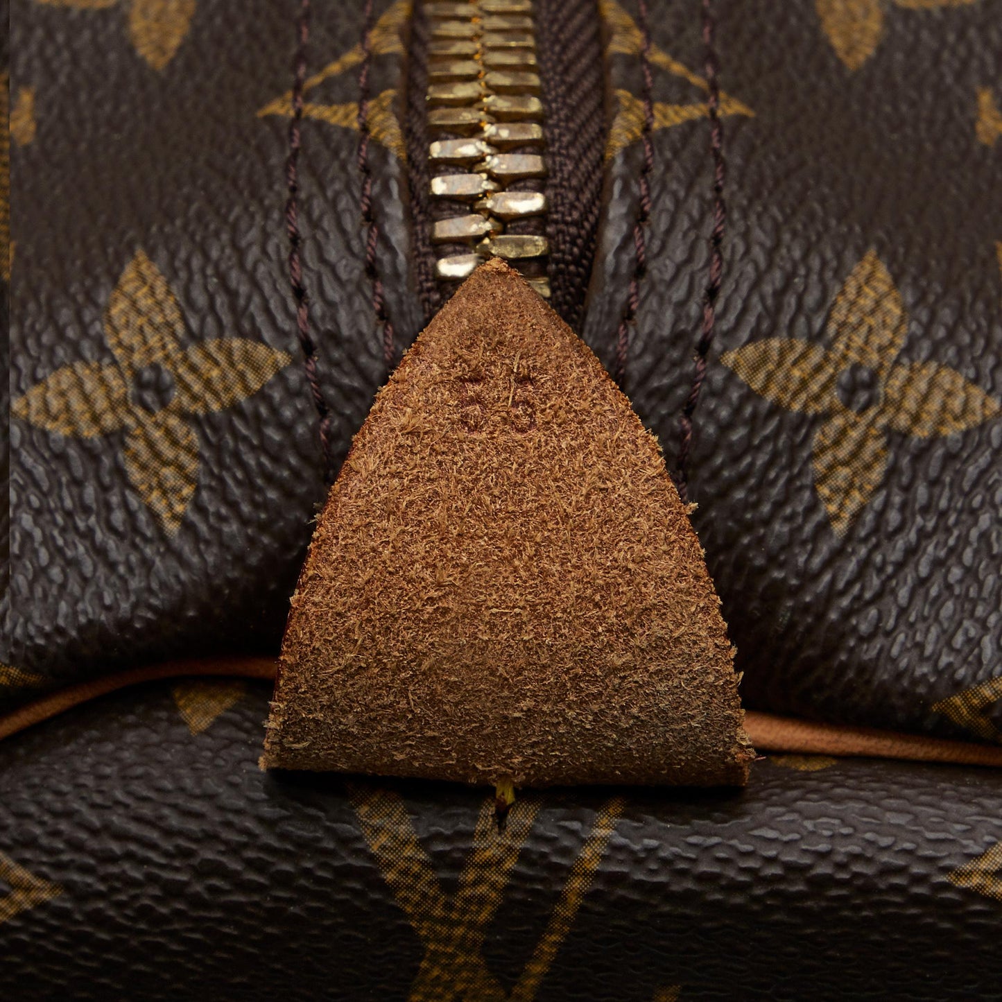 Louis Vuitton Monogram Keepall Bandouliere 55 (SHG-KBTq2a)
