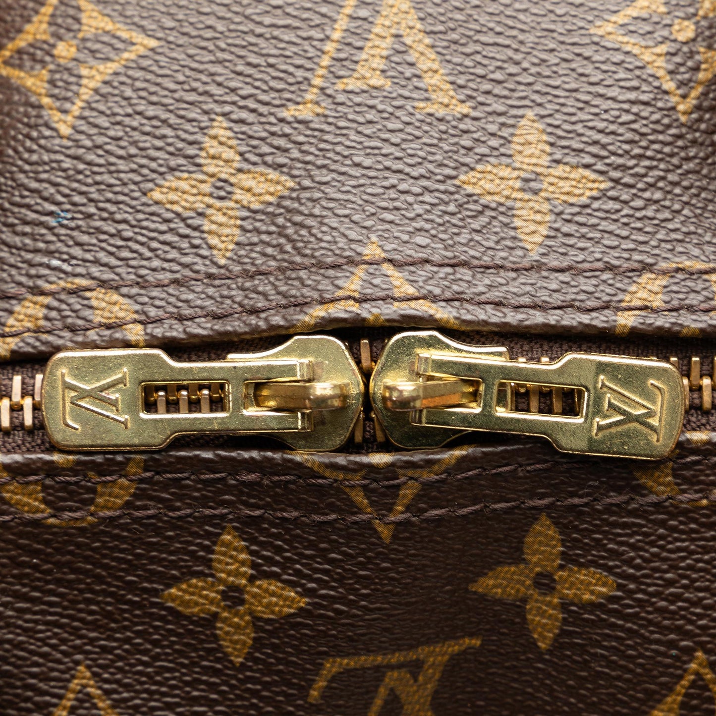 Louis Vuitton Monogram Keepall Bandouliere 55 (SHG-M3yKgU)