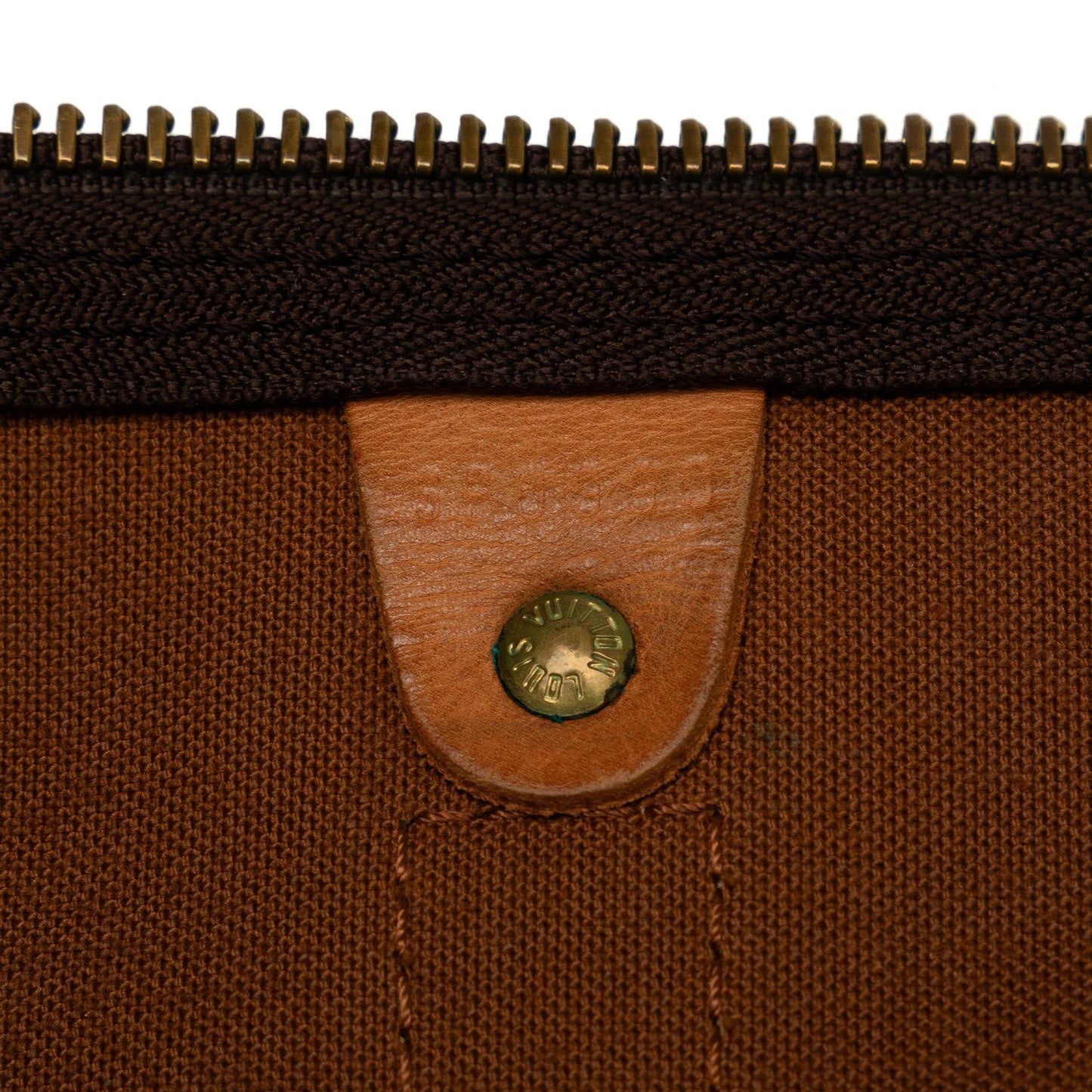 Louis Vuitton Monogram Keepall Bandouliere 55 (SHG-DSlmLs)