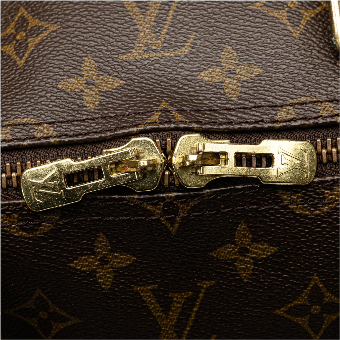 Louis Vuitton Monogram Keepall Bandouliere 55 (SHG-DdAW8P)