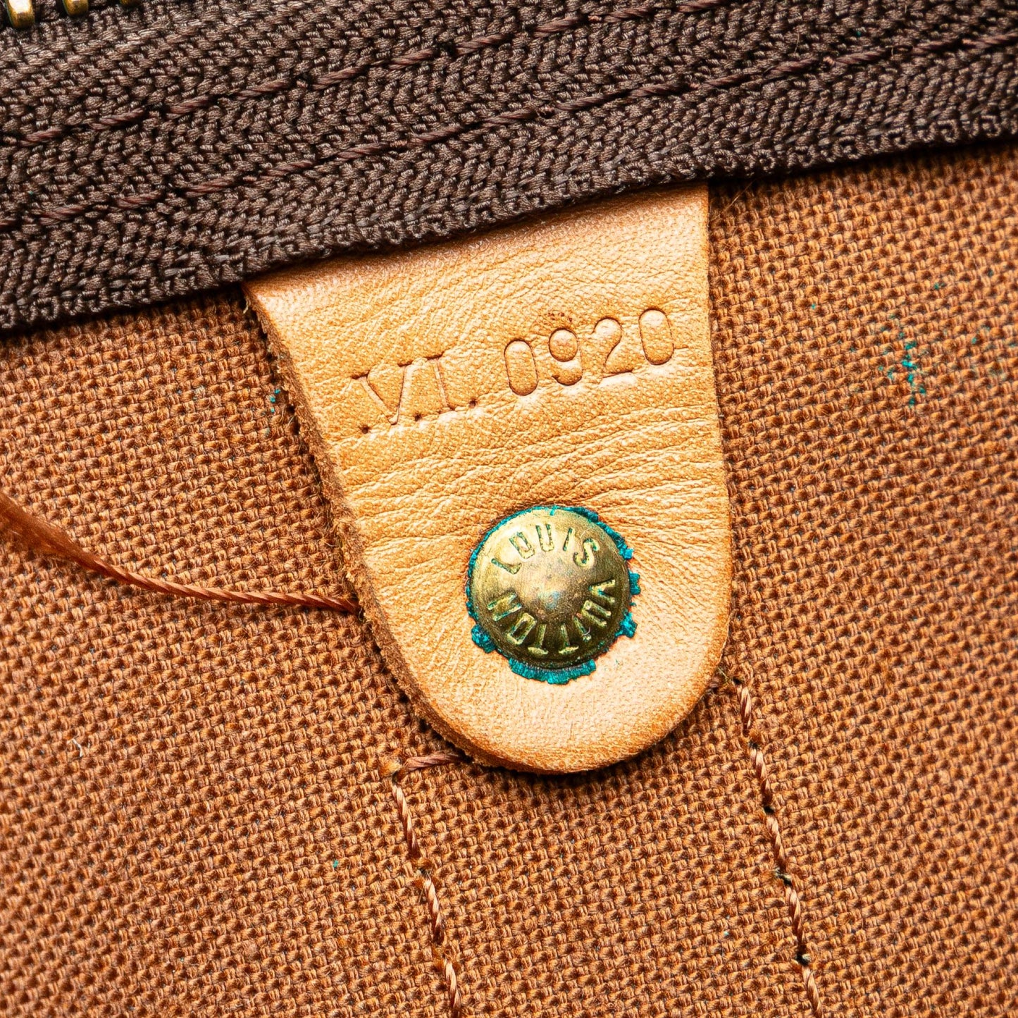 Louis Vuitton Monogram Keepall Bandouliere 60 (SHG-NLE5O5)