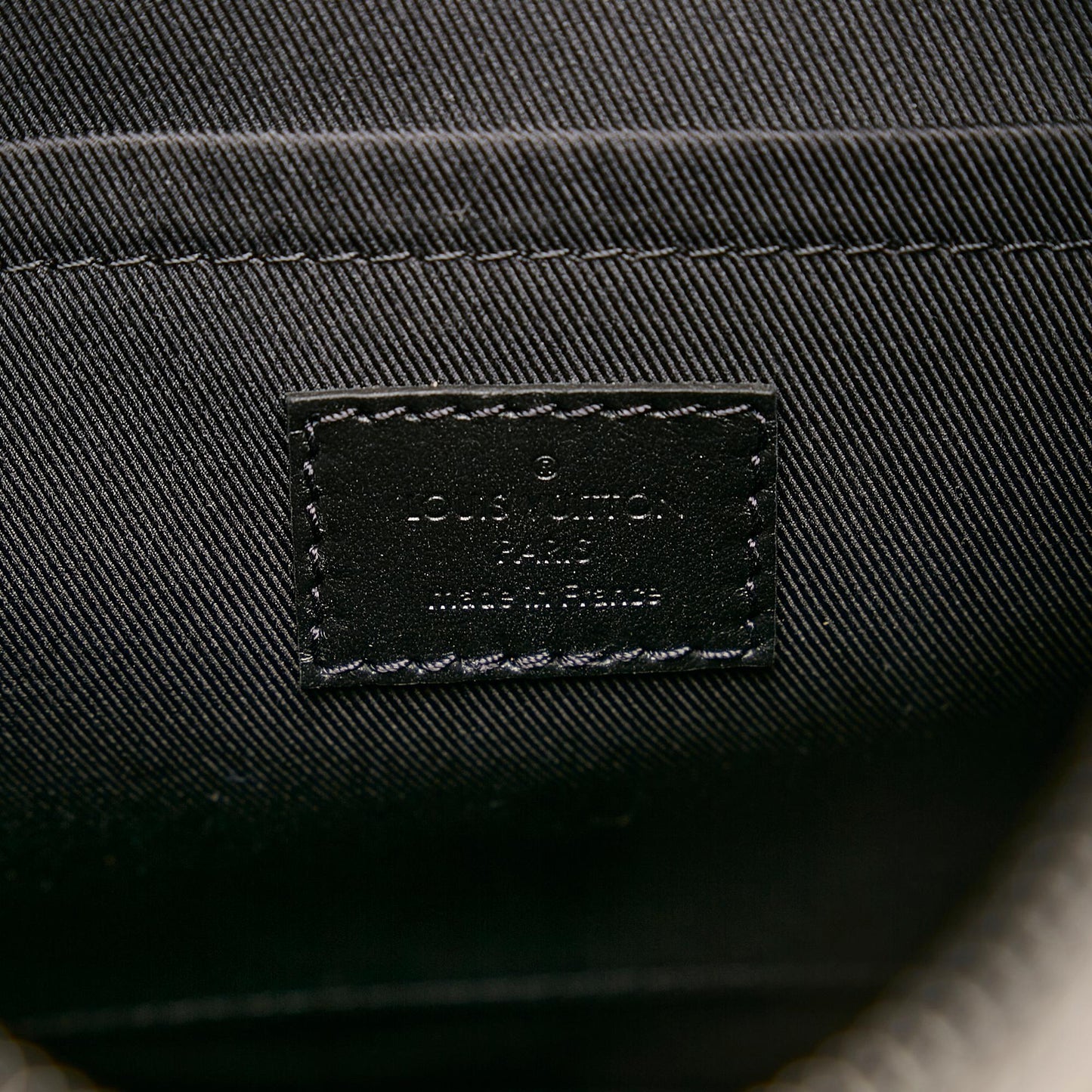 Louis Vuitton Monogram LV Rubber Cruiser (SHG-Z46pHi)