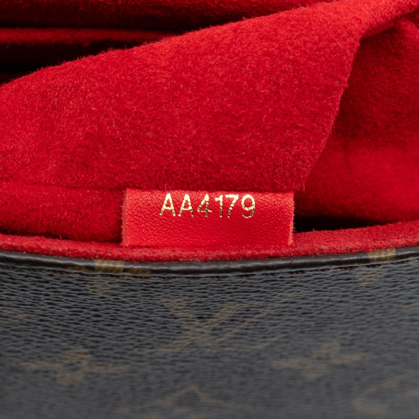 Louis Vuitton Monogram Locky BB