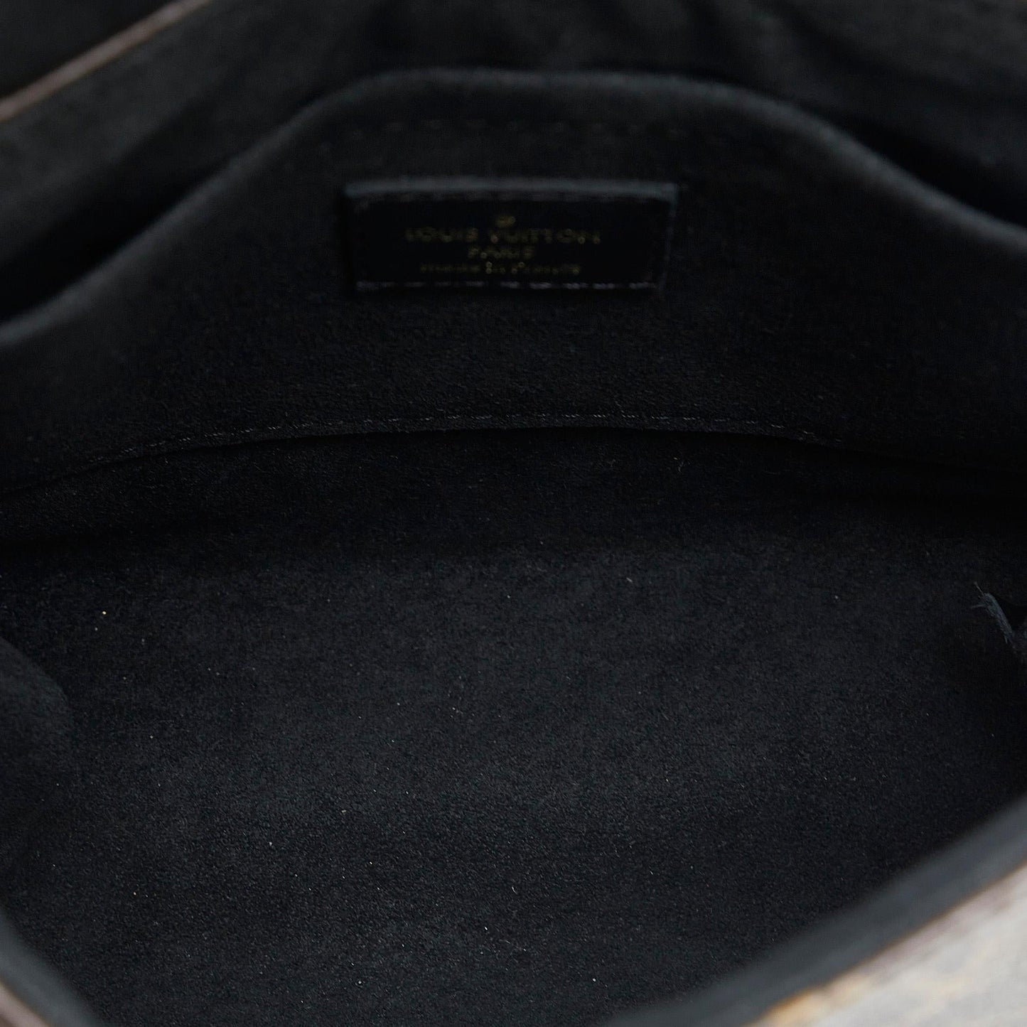 Louis Vuitton Monogram Locky (SHG-2Jiijm)