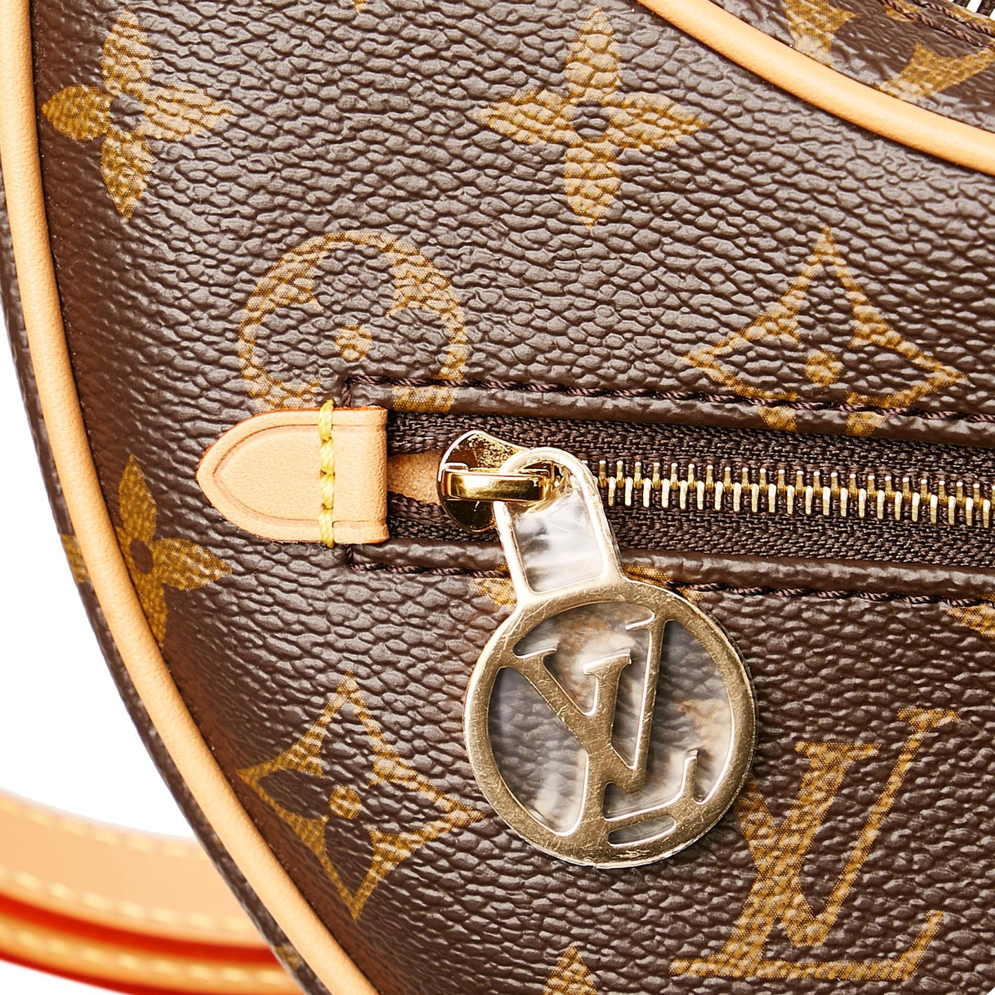 Louis Vuitton Monogram Loop (SHG-34981)