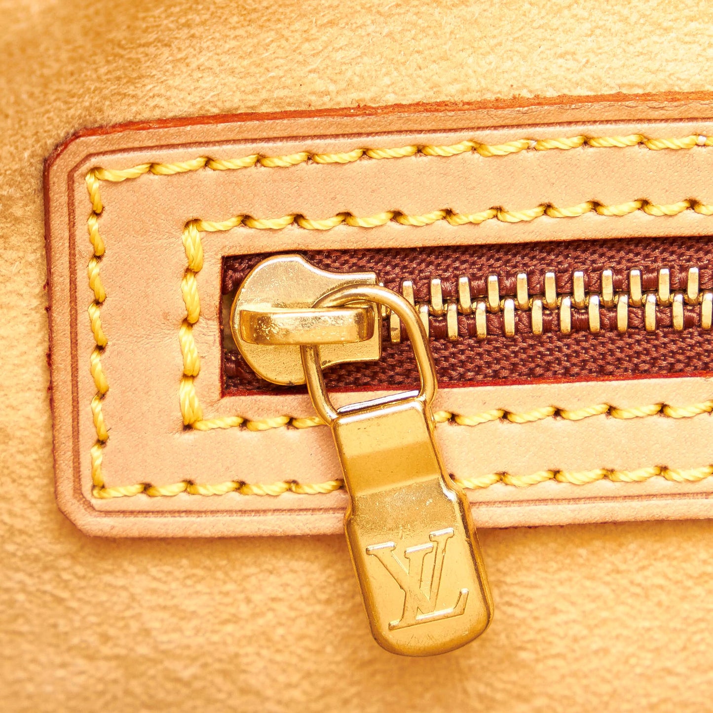 Louis Vuitton Monogram Looping GM (SHG-28263)