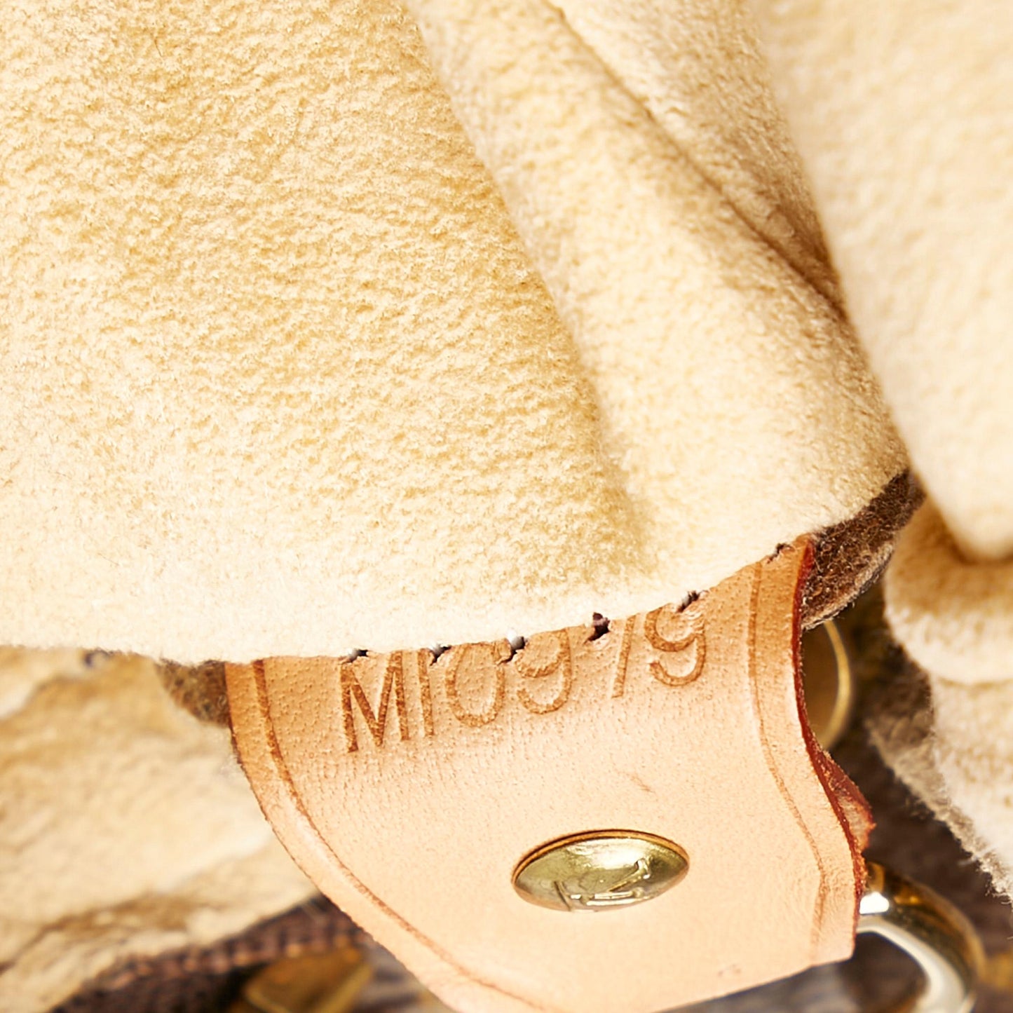 Louis Vuitton Monogram Looping GM (SHG-30032)