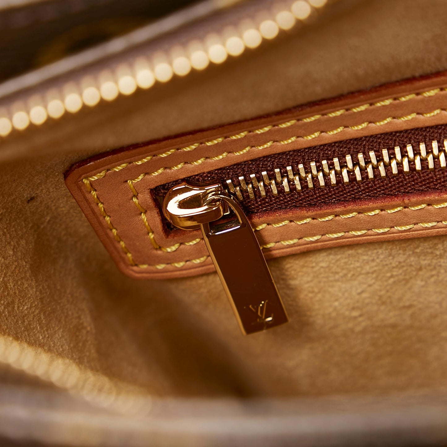 Louis Vuitton Monogram Looping GM (SHG-30122)