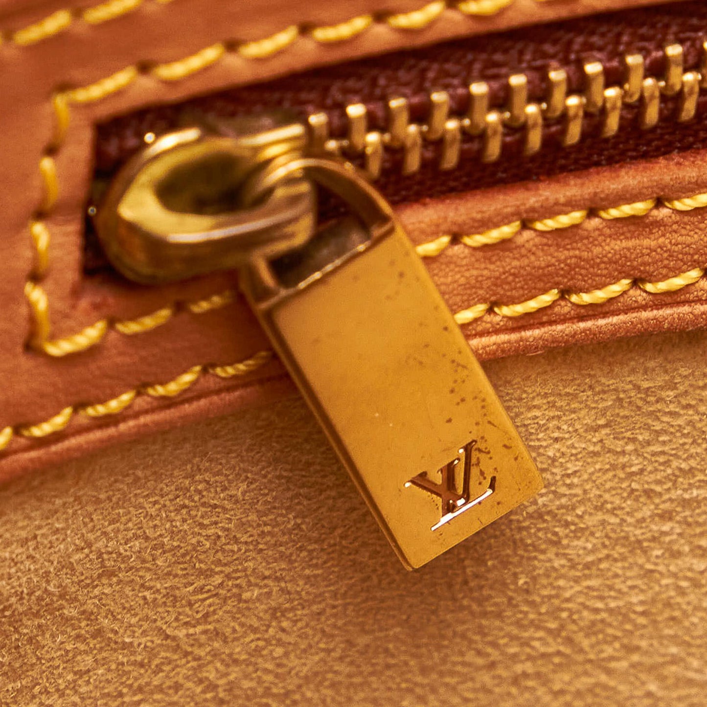 Louis Vuitton Monogram Looping GM (SHG-30278)