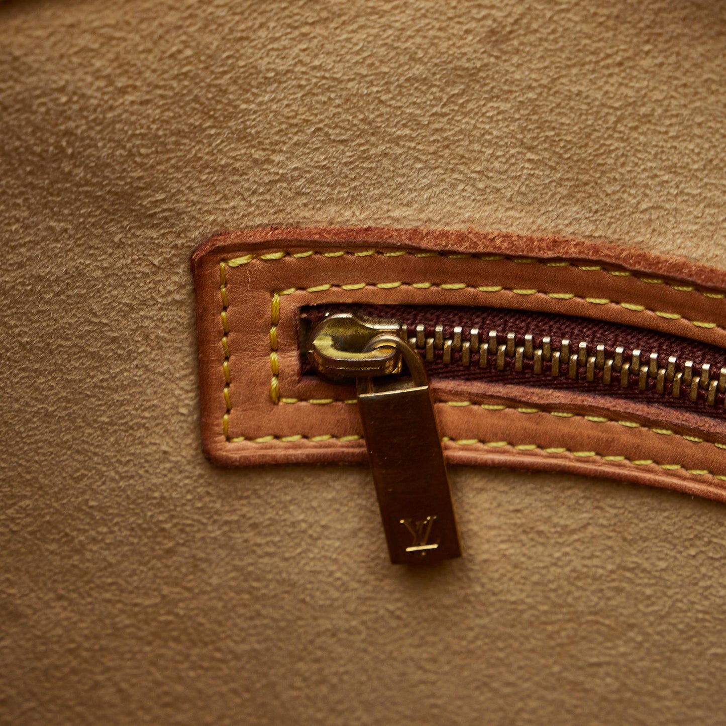 Louis Vuitton Monogram Looping GM (SHG-qdBq34)