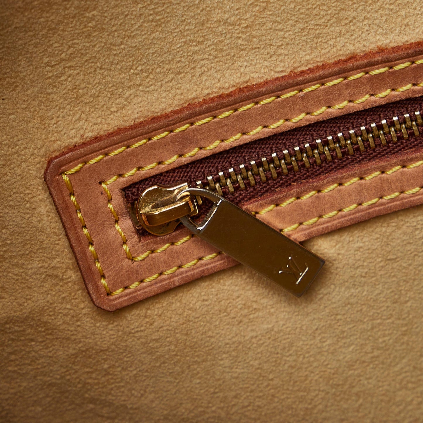Louis Vuitton Monogram Looping GM (SHG-BLkFrB)