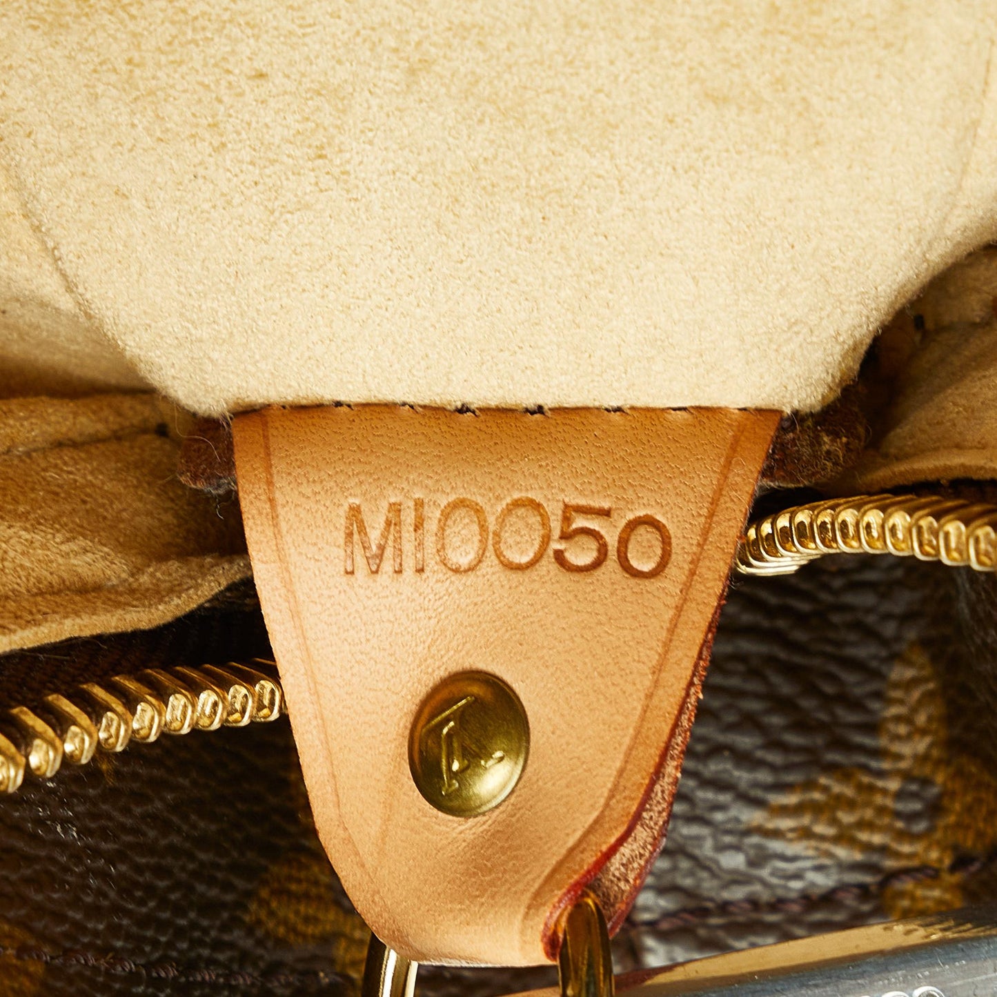 Louis Vuitton Monogram Looping GM (SHG-zCeVui)
