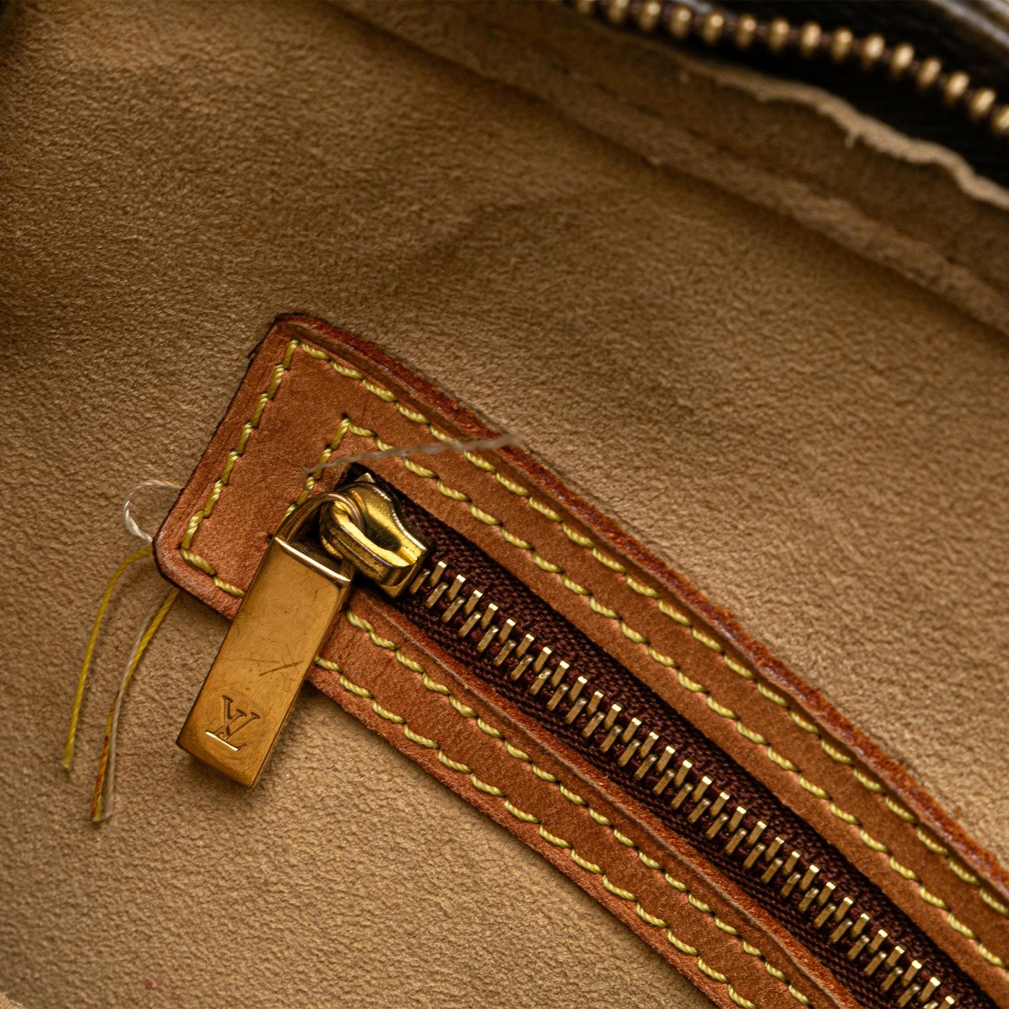 Louis Vuitton Monogram Looping GM (SHG-3lL04N)