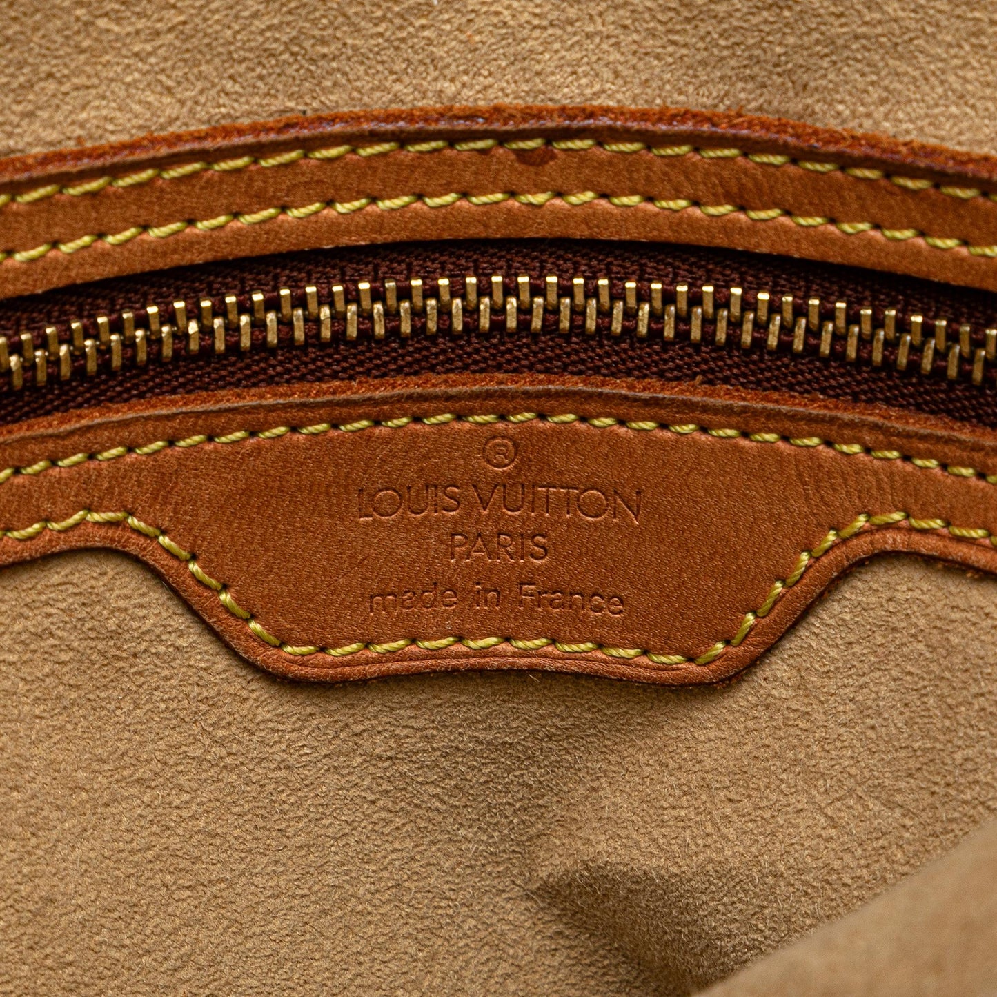 Louis Vuitton Monogram Looping GM (SHG-3lL04N)