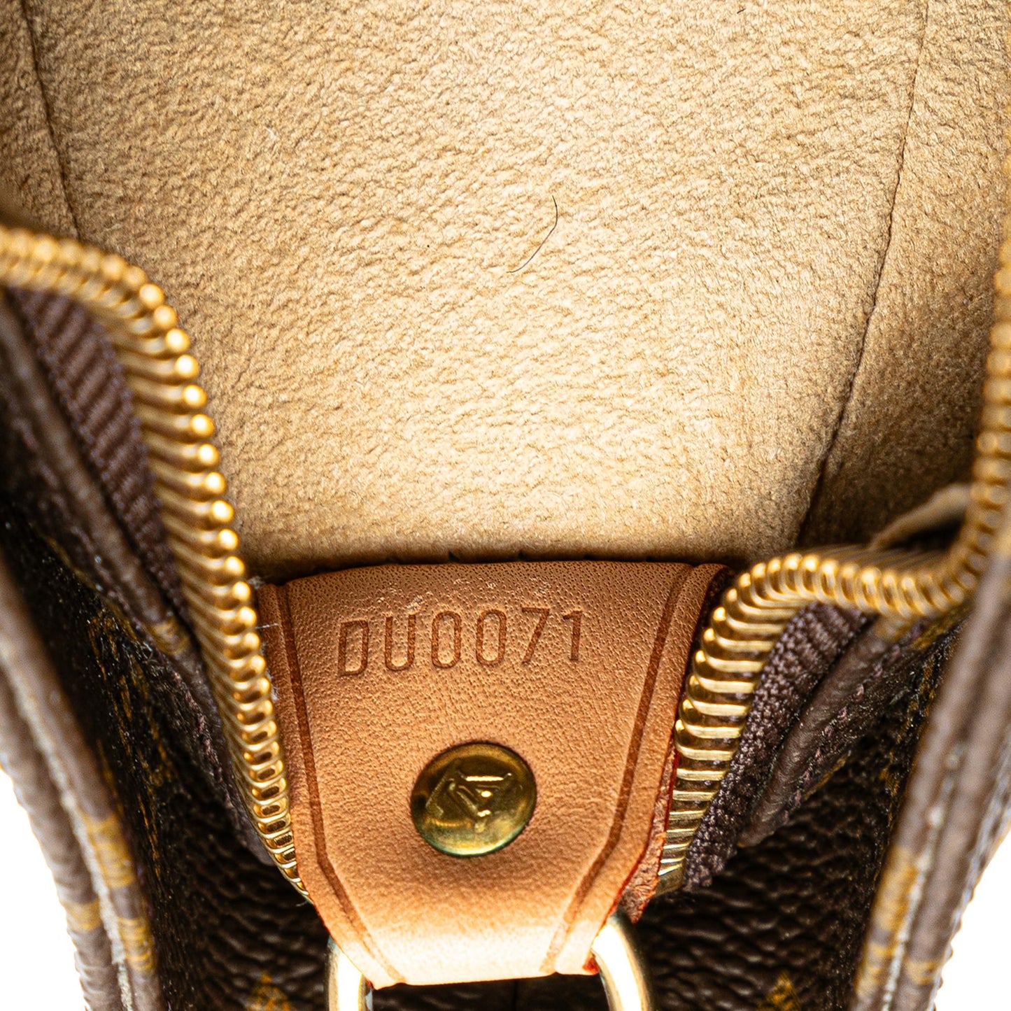 Louis Vuitton Monogram Looping GM (SHG-lHrkFy)